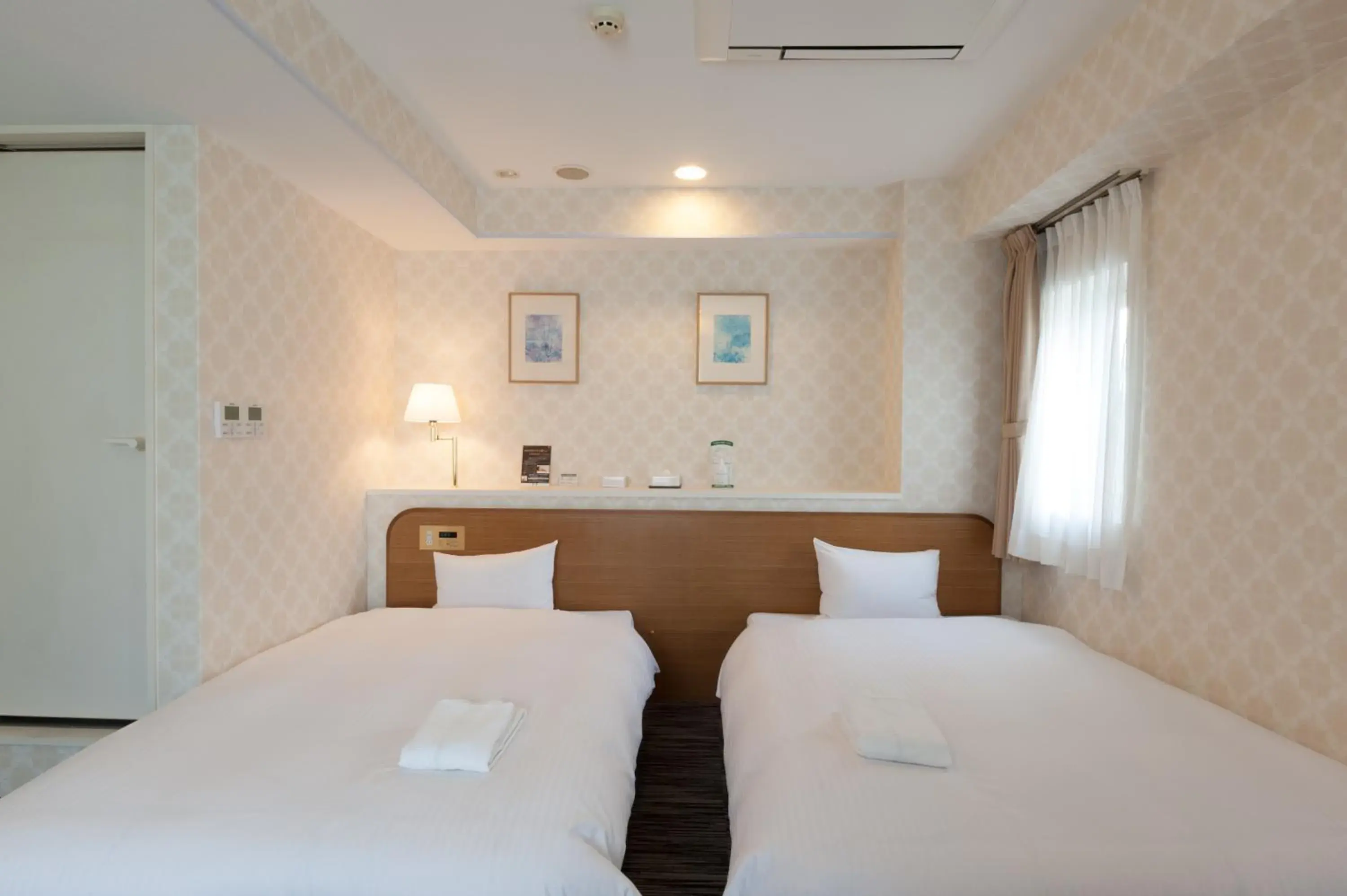 Photo of the whole room, Bed in Benikea Calton Hotel Fukuoka Tenjin