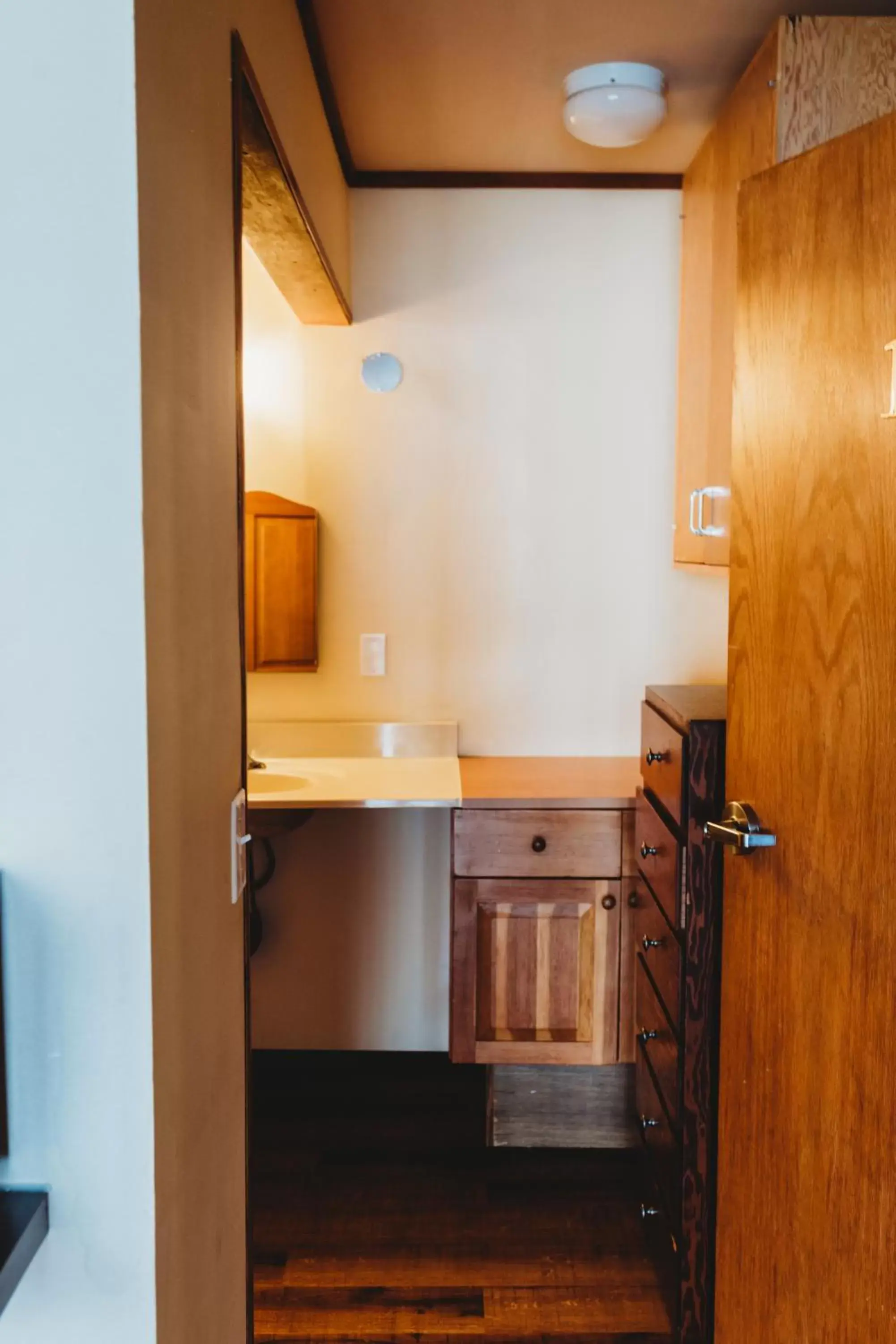 Kitchen/Kitchenette in The Oceanfront Hotel