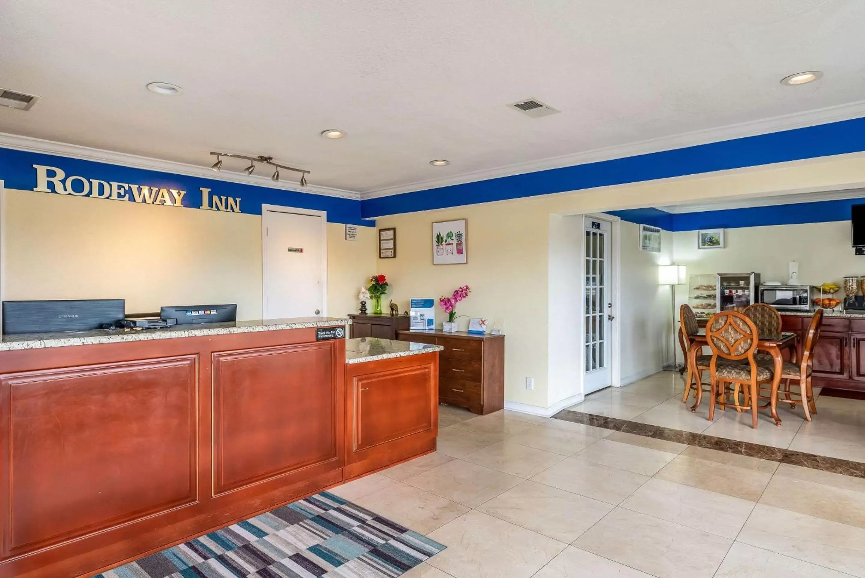 Lobby or reception in Rodeway Inn Lobby or reception in Rodeway Inn