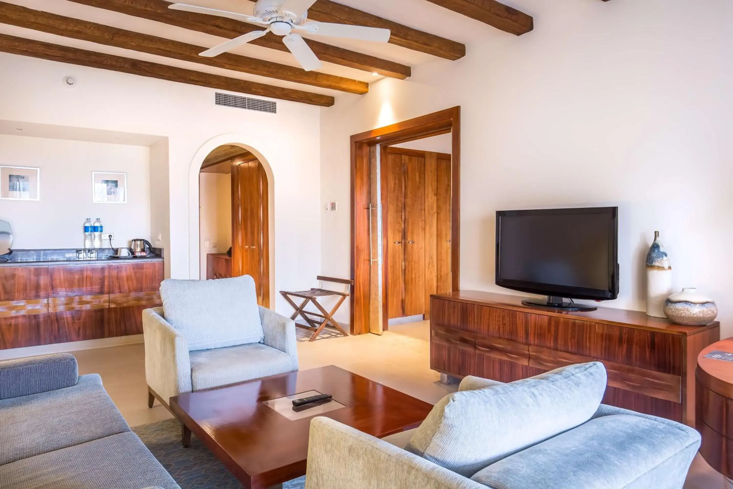 Bedroom, Seating Area in Hilton Marsa Alam Nubian Resort