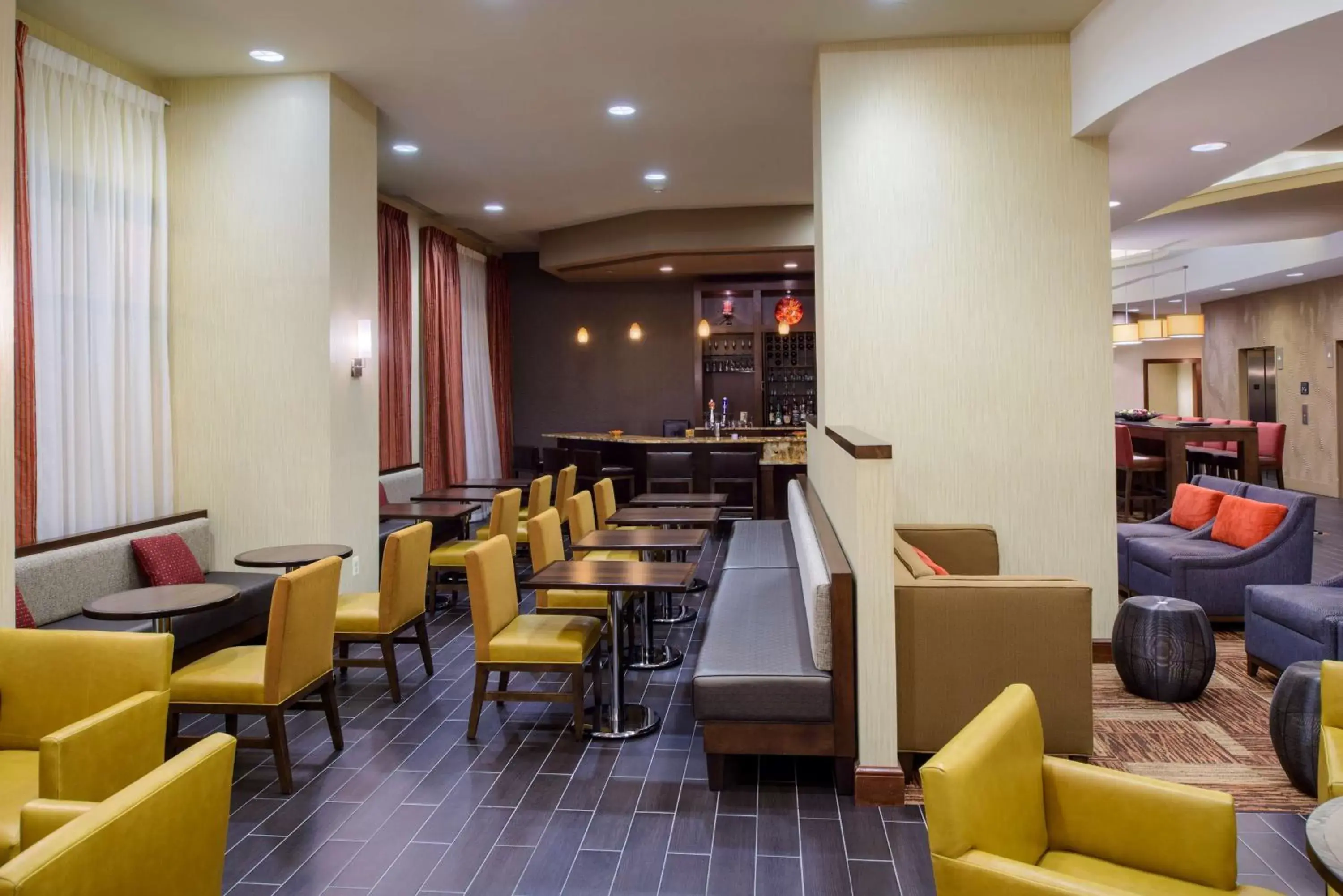 Lobby or reception, Restaurant/Places to Eat in Hampton Inn Washington DC - Convention Center