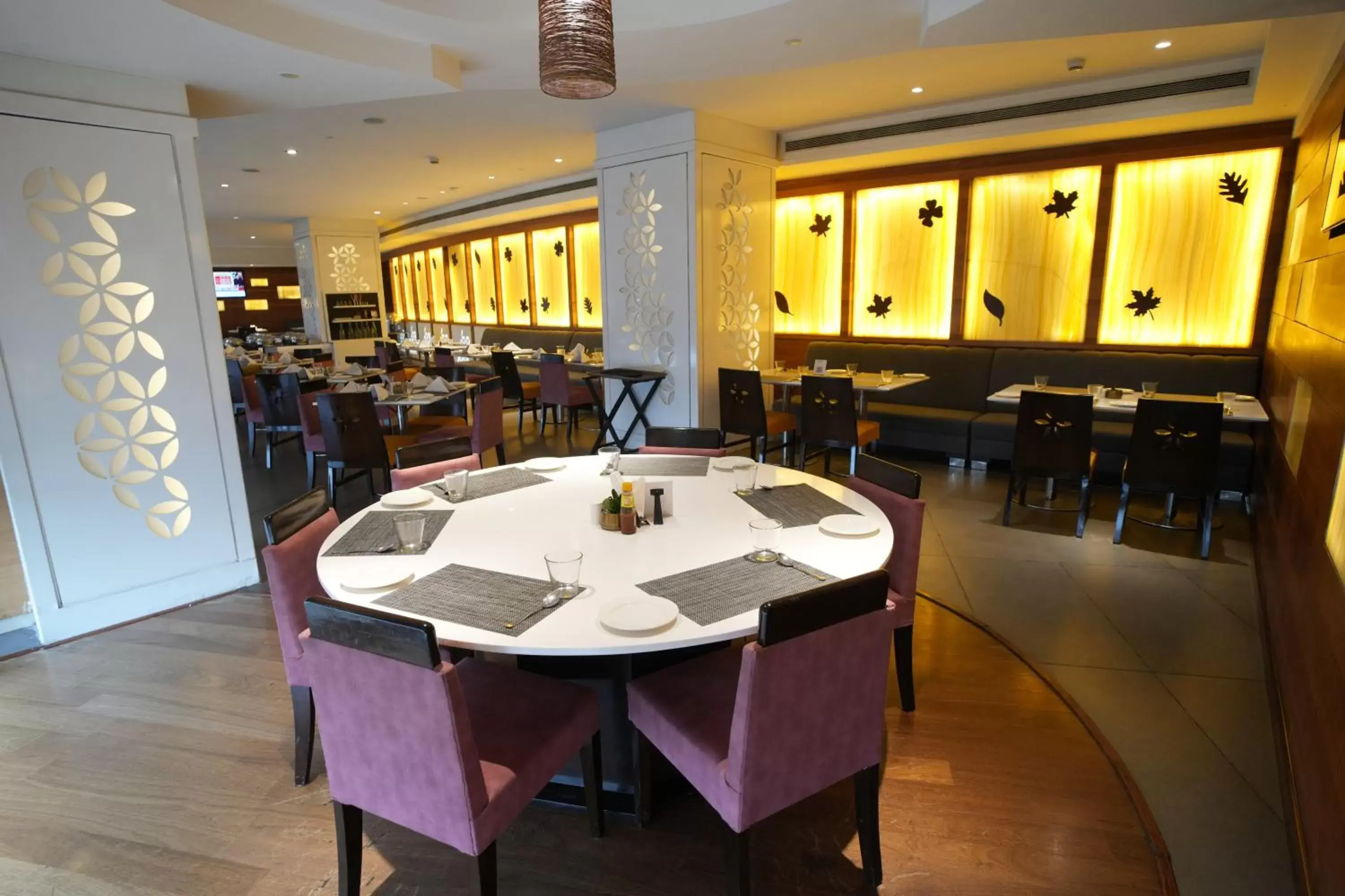 Restaurant/Places to Eat in Radisson Udaipur