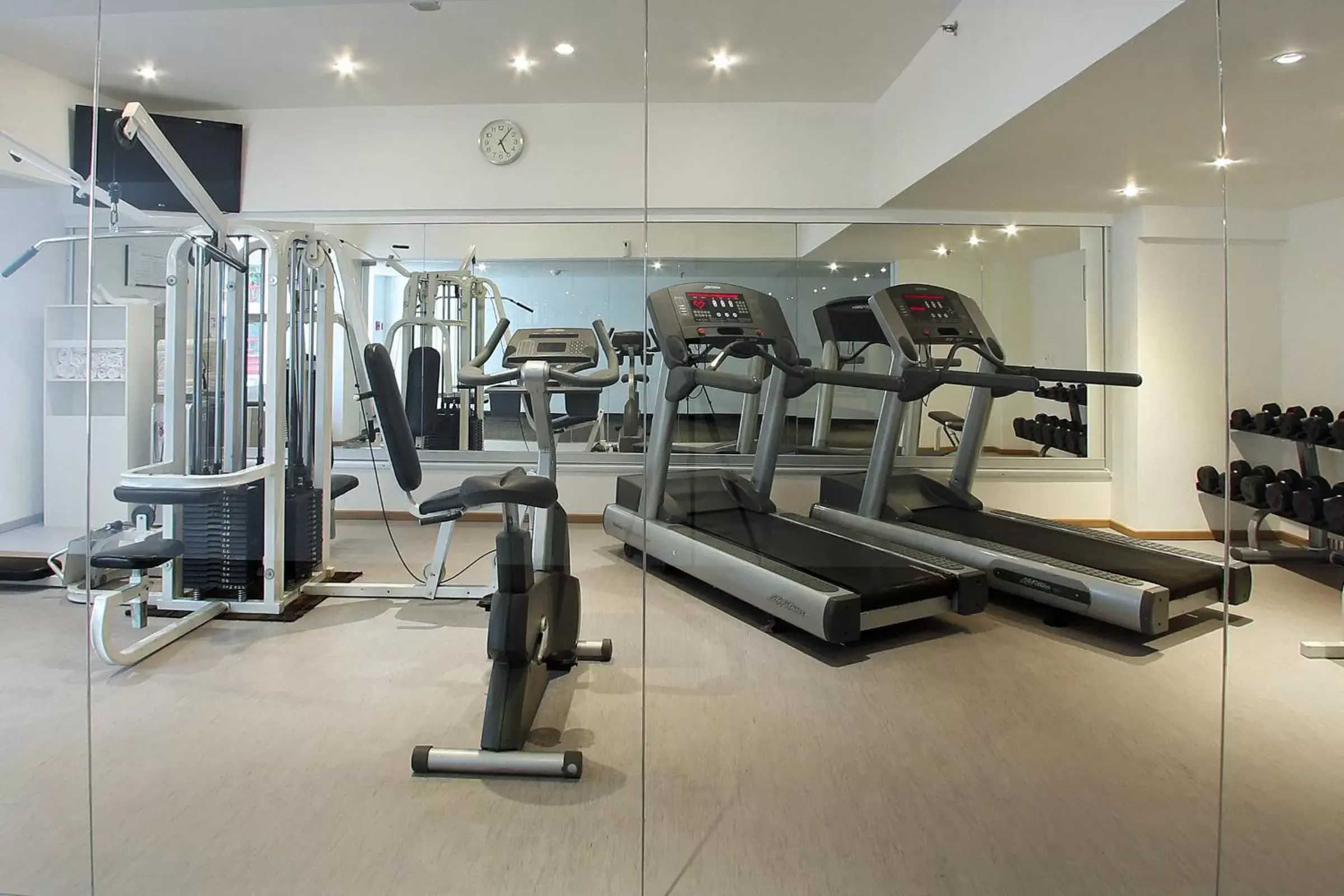 Fitness centre/facilities, Fitness Center/Facilities in Fiesta Inn Tlalnepantla