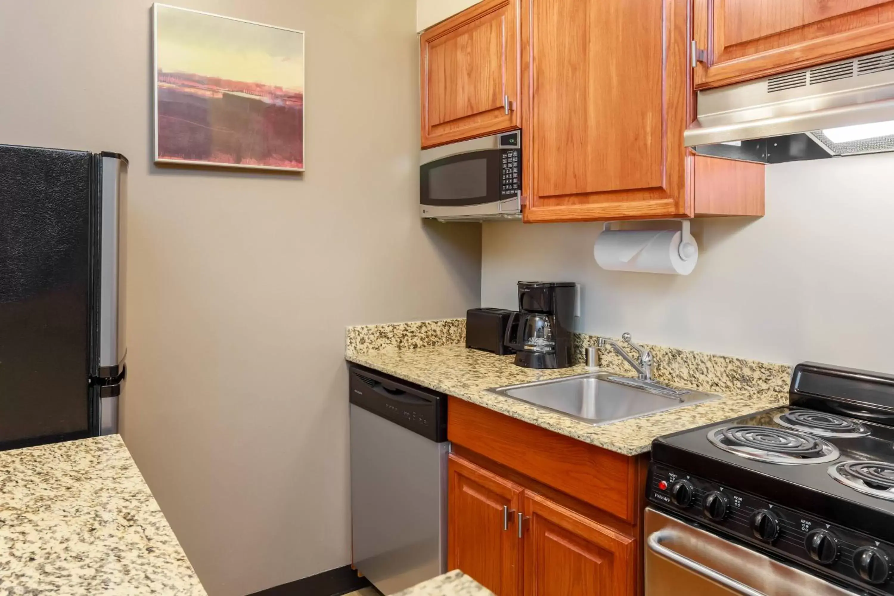 Kitchen or kitchenette, Kitchen/Kitchenette in TownePlace Suites by Marriott College Station