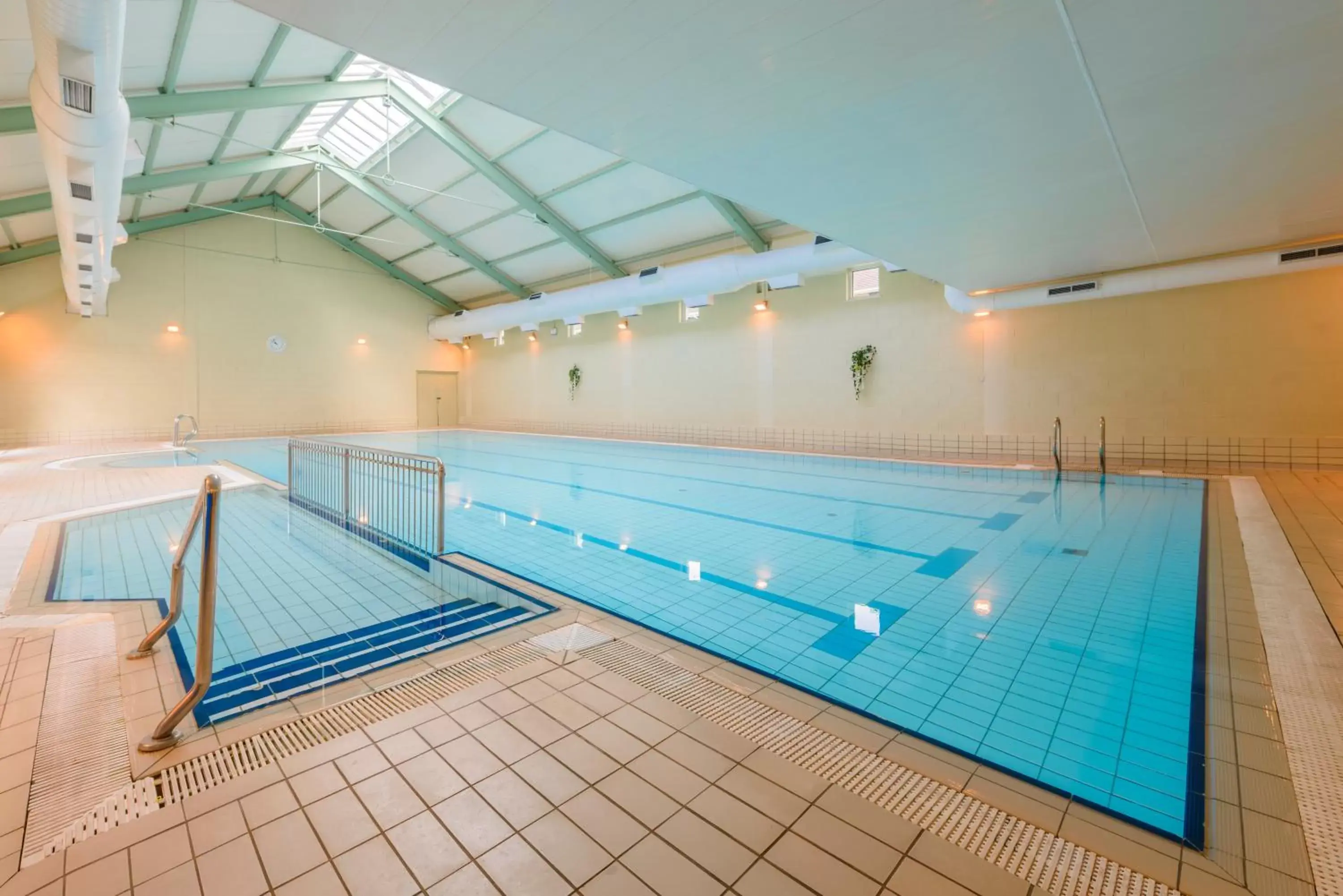 Swimming Pool in Castlerosse Park Resort