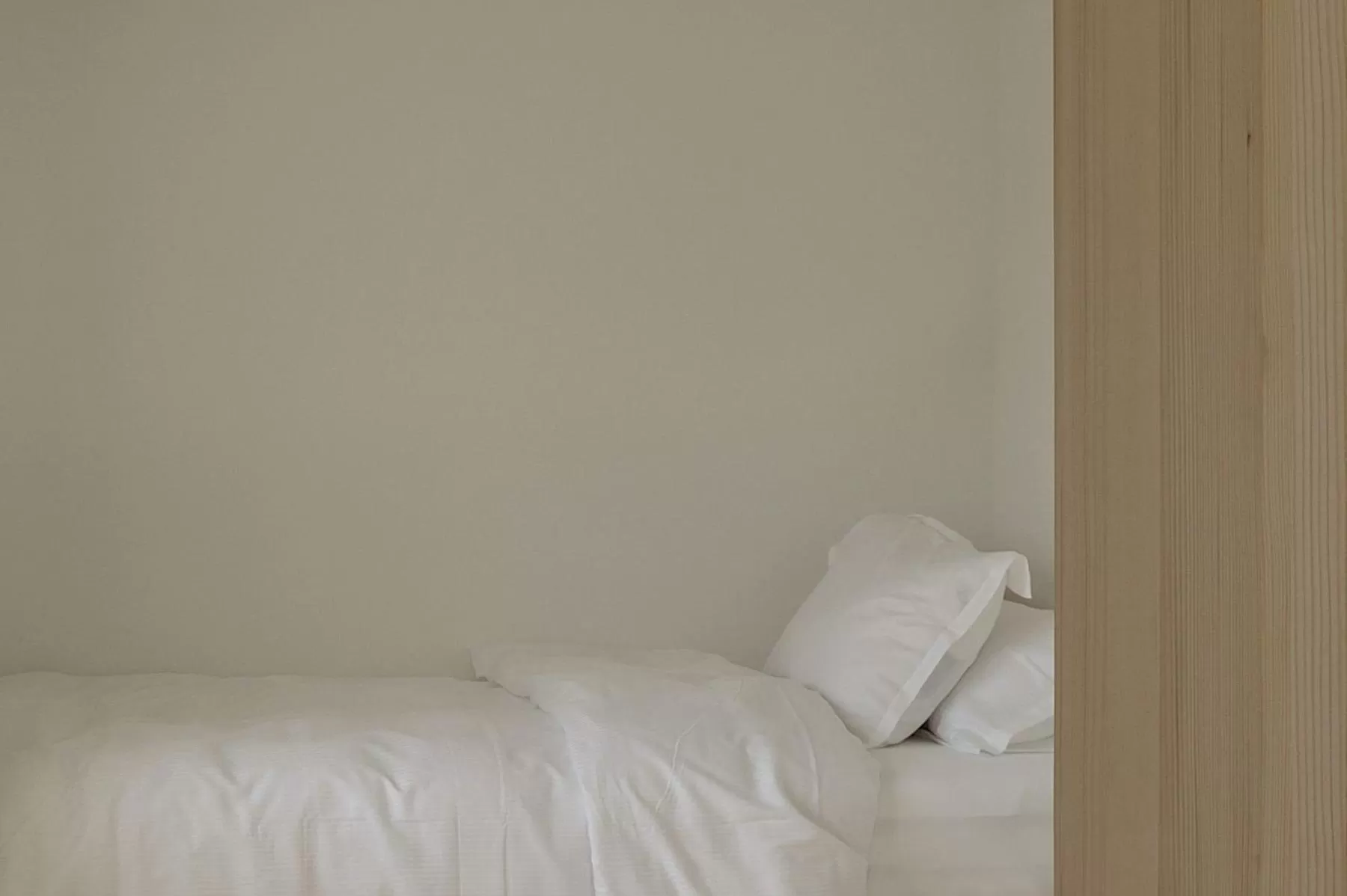 Photo of the whole room, Bed in BAR10ZIMMER