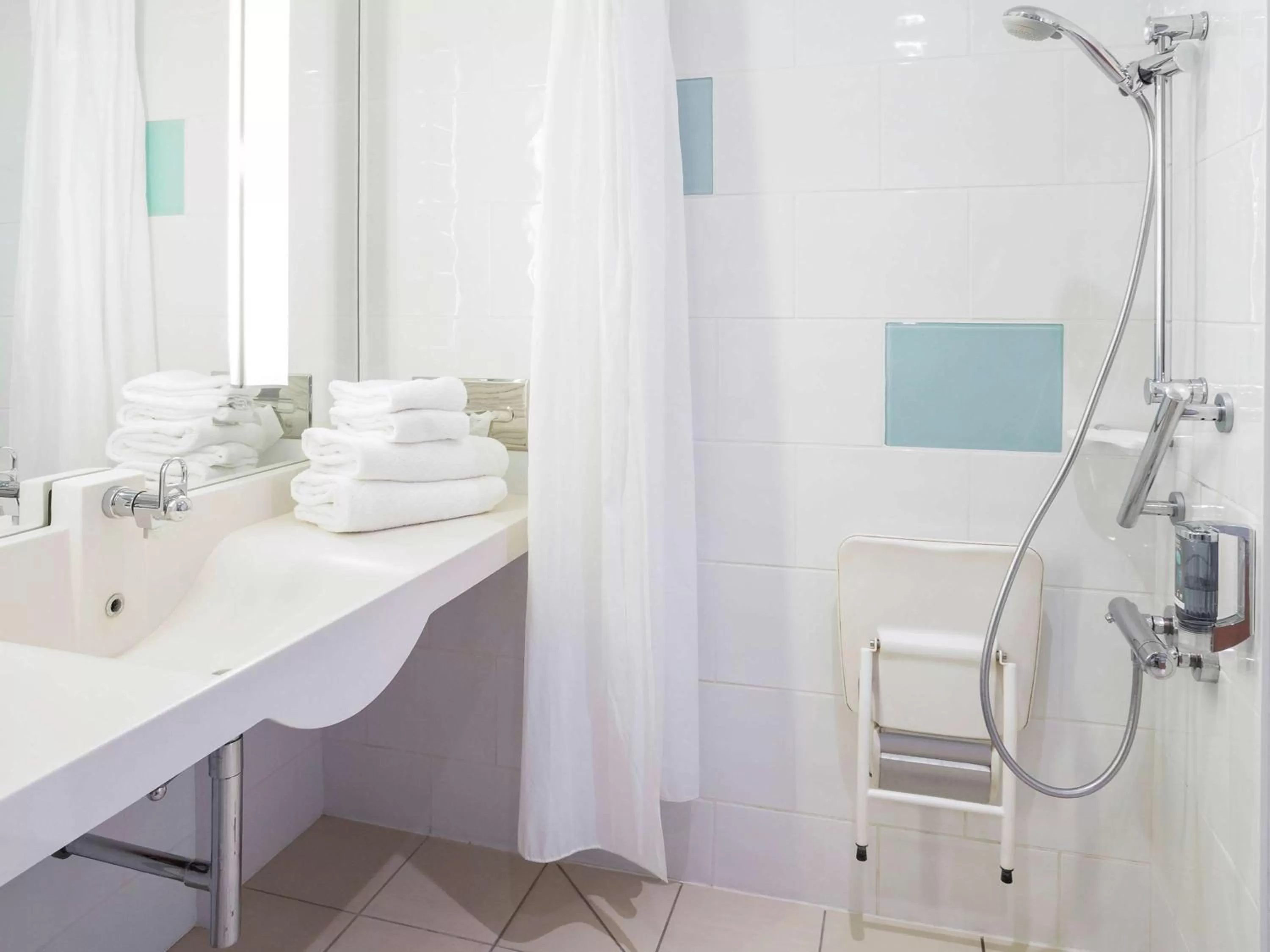 Photo of the whole room, Bathroom in Novotel Thalassa Ile d'Oléron