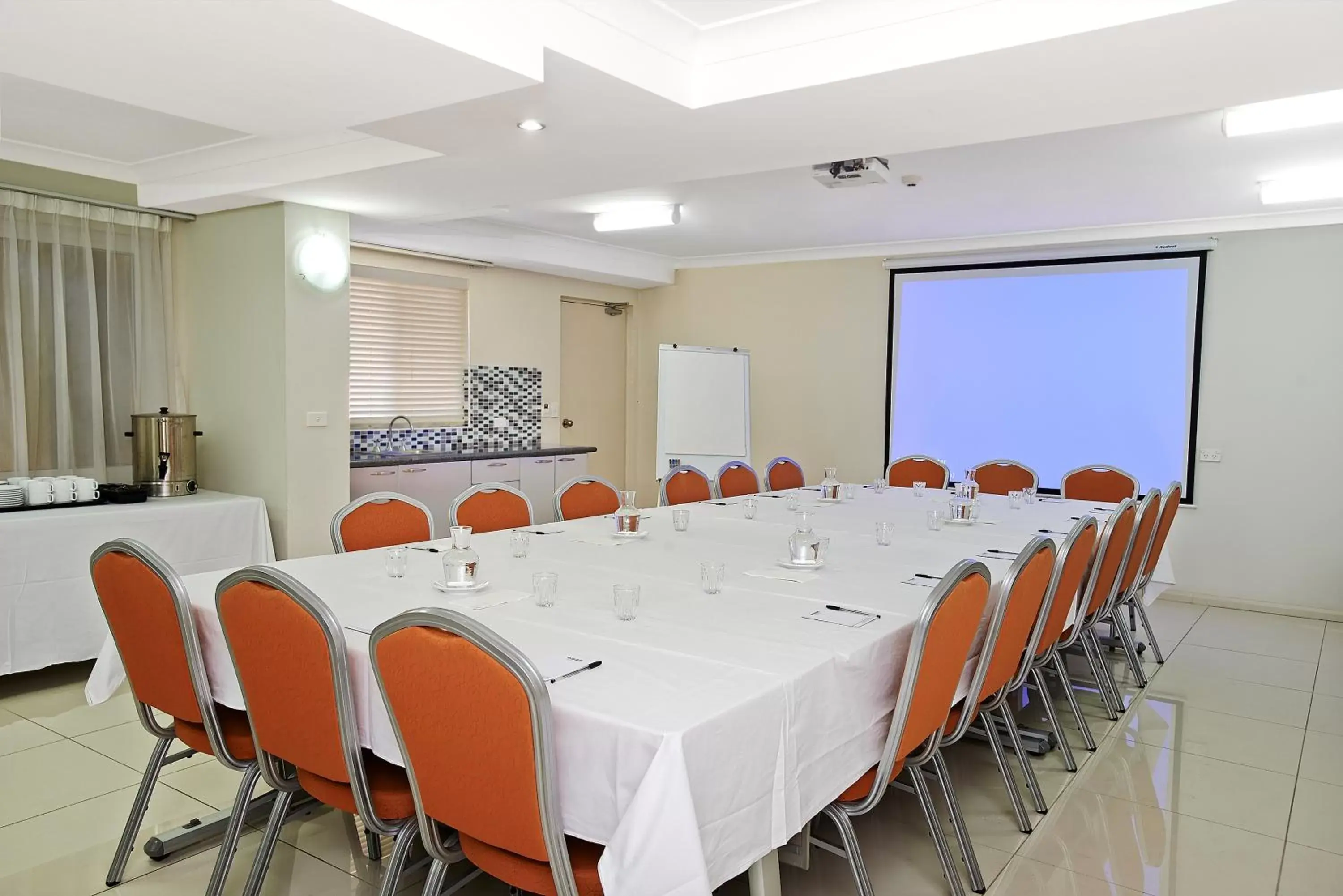 Meeting/conference room in Comfort Inn & Suites Burwood