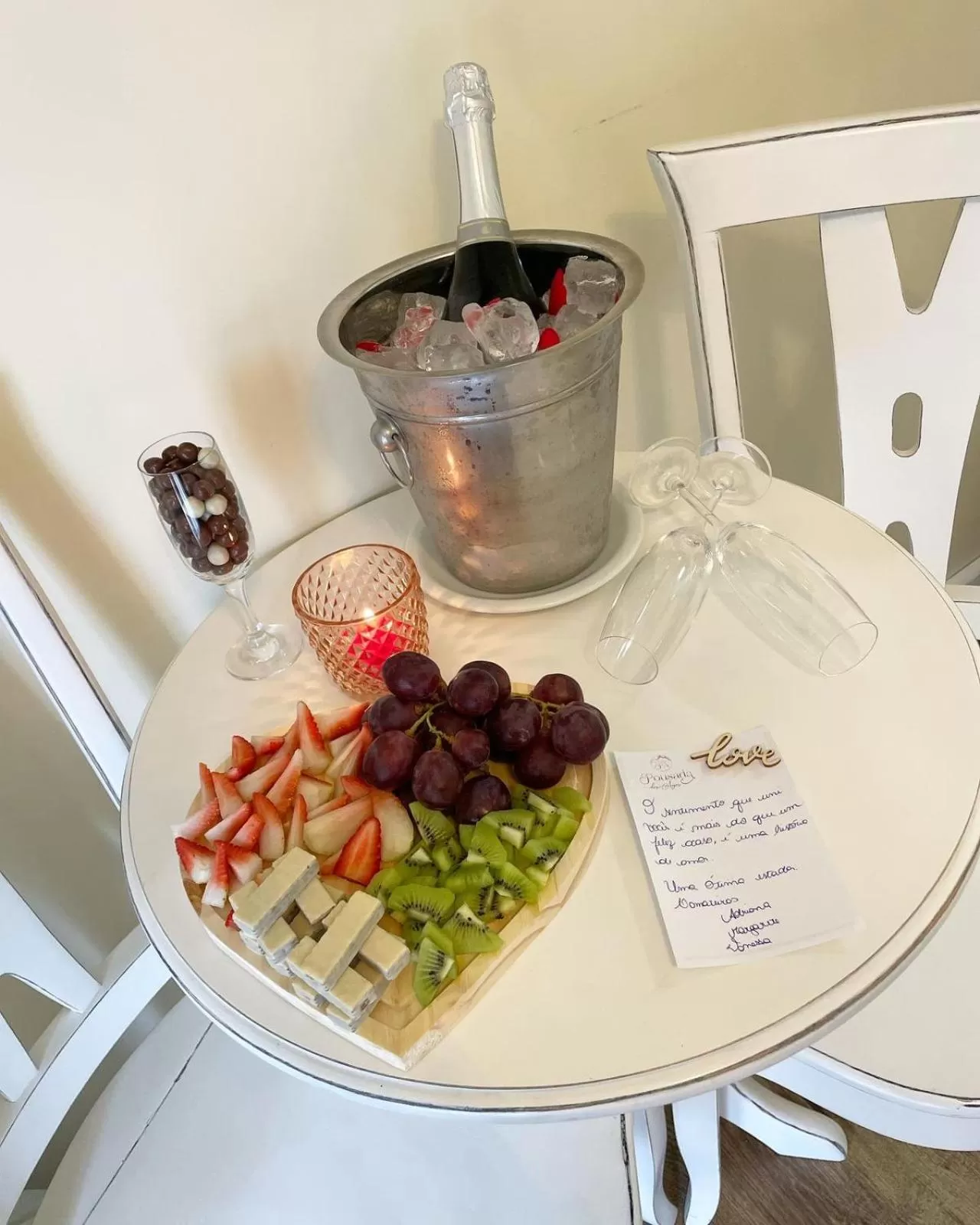 Decorative detail in Pousada dos Anjos