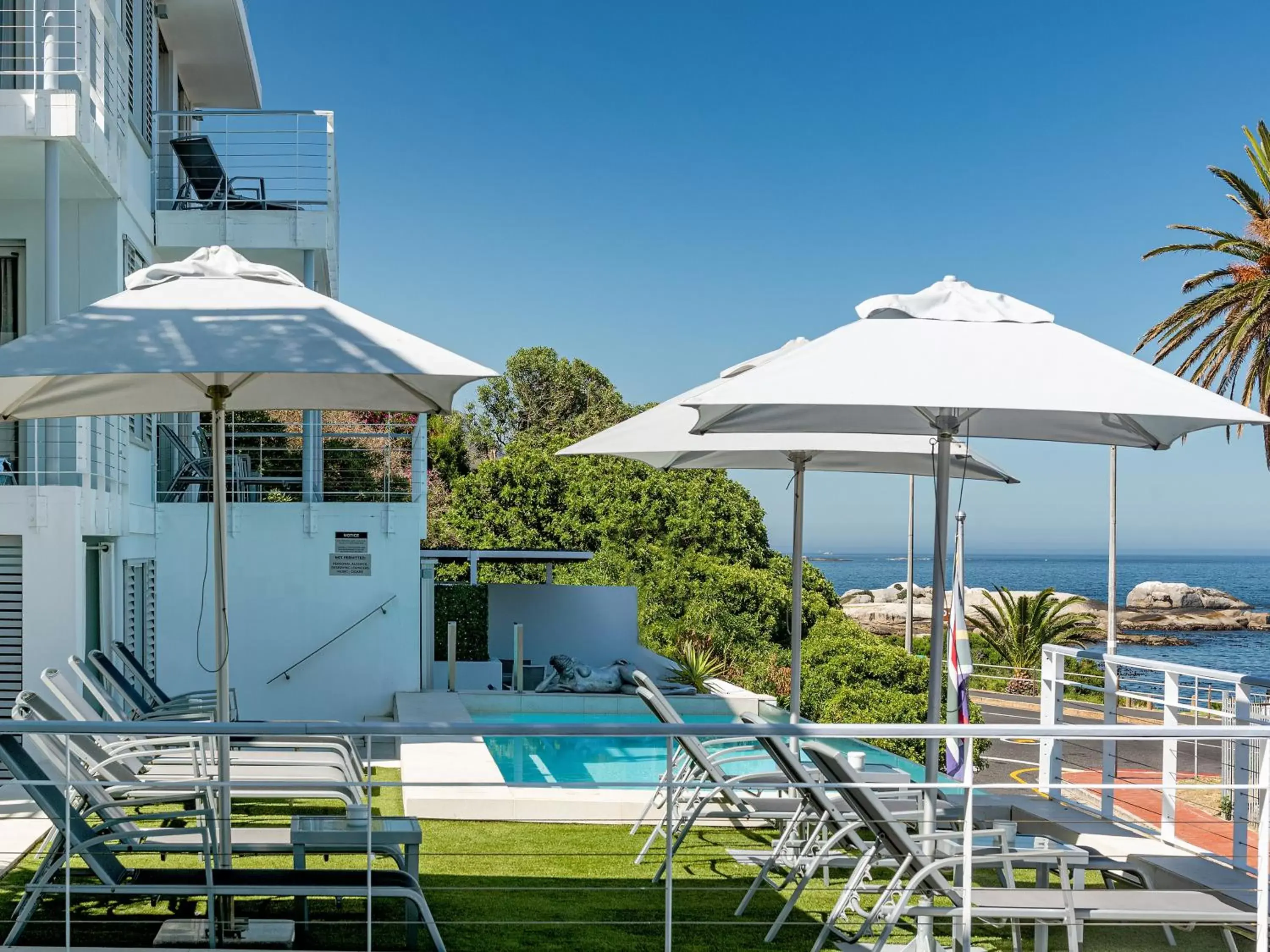 Property building, Swimming Pool in South Beach Camps Bay Boutique Hotel