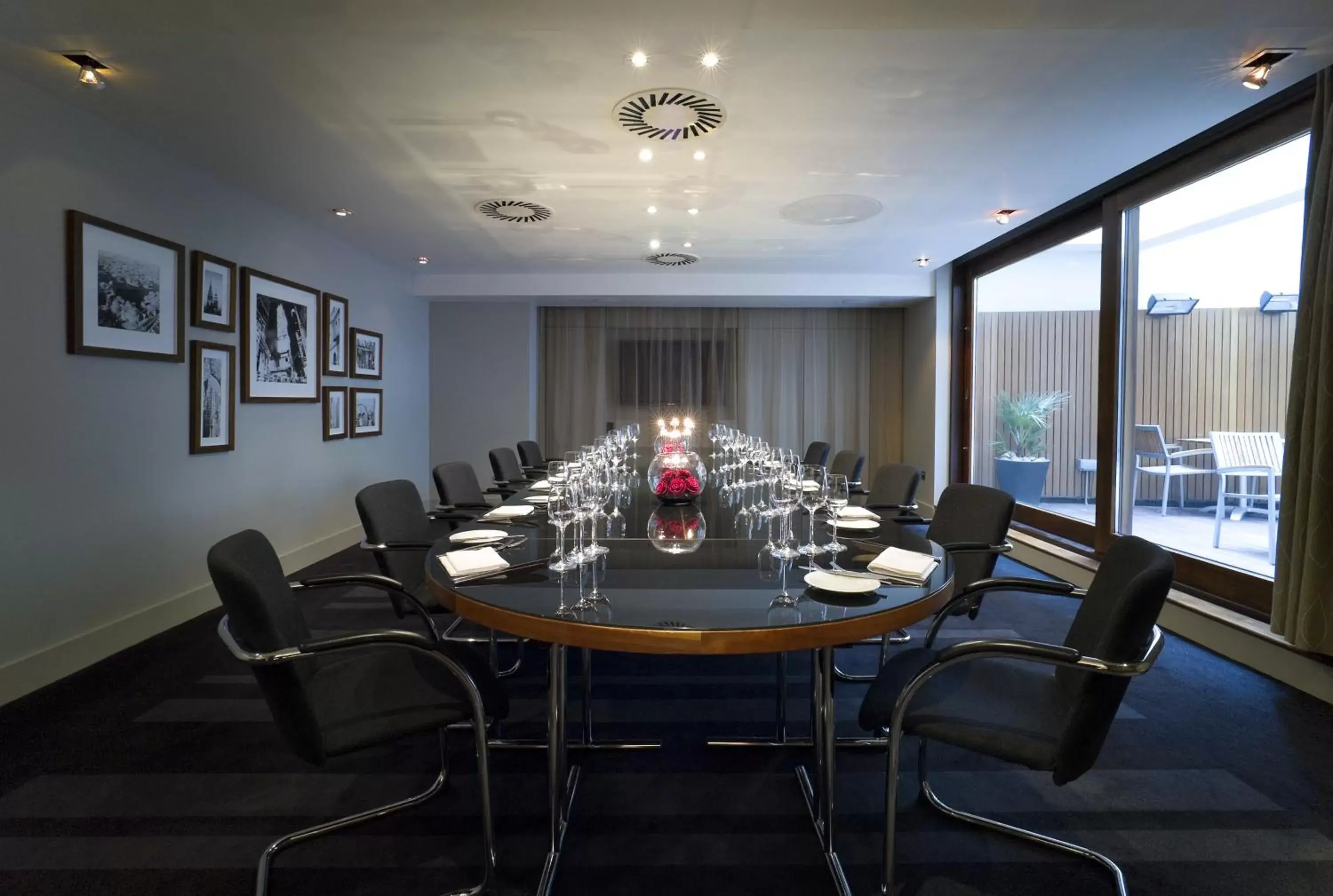 Business facilities in Apex City Of London Hotel