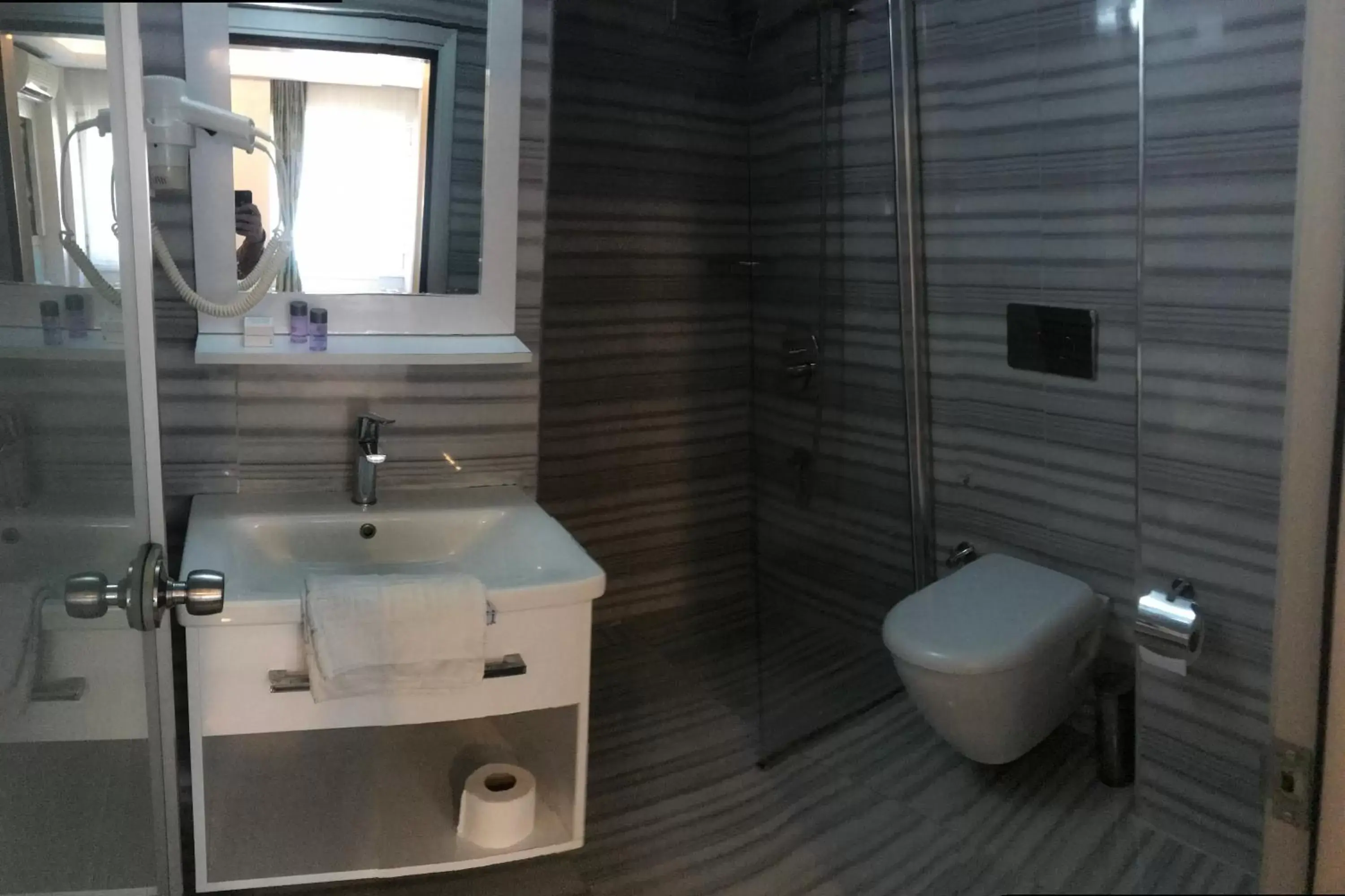 Bathroom in Hotel Grand Heykel