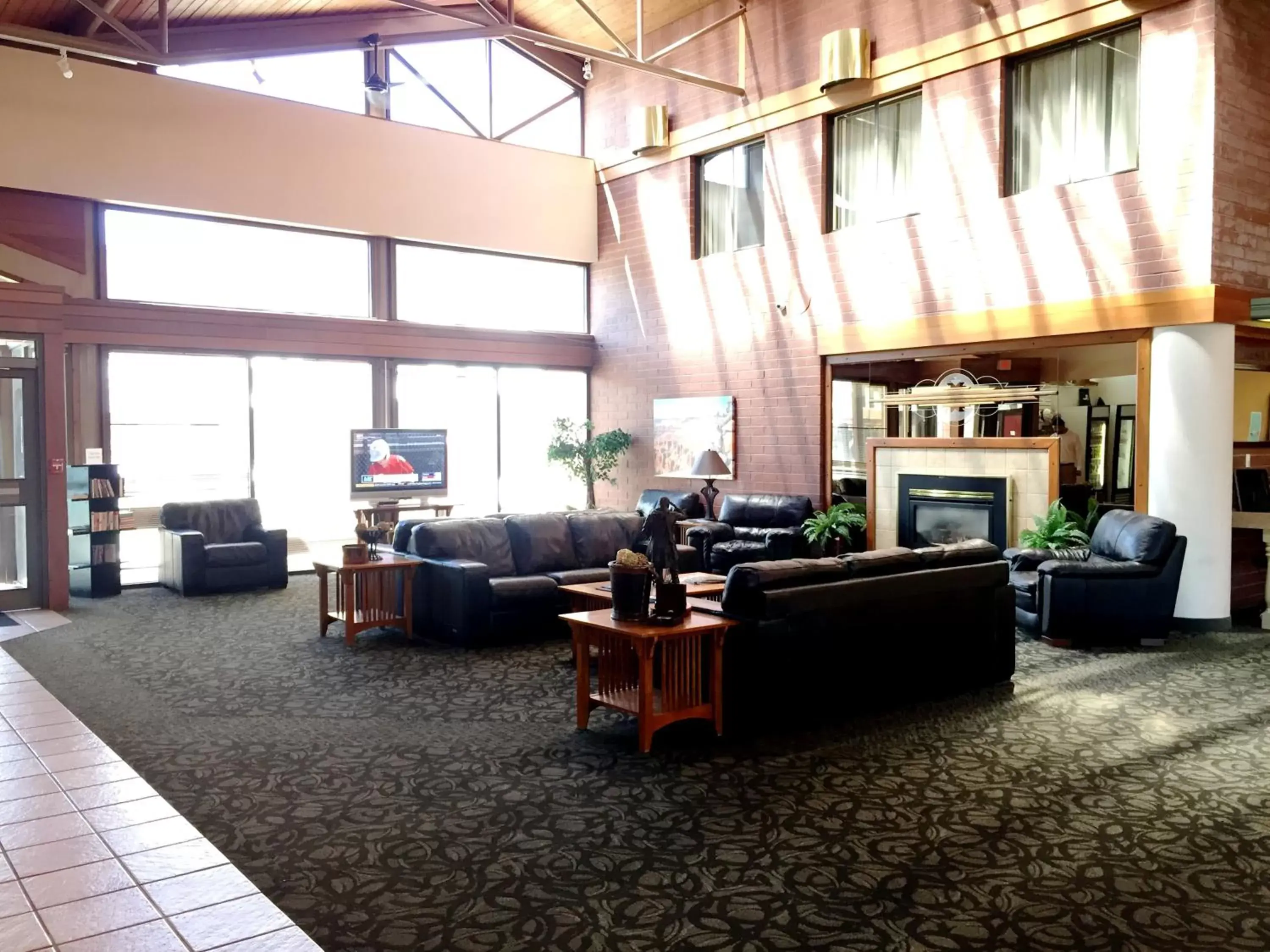 Seating area in Ramada by Wyndham Cedar City