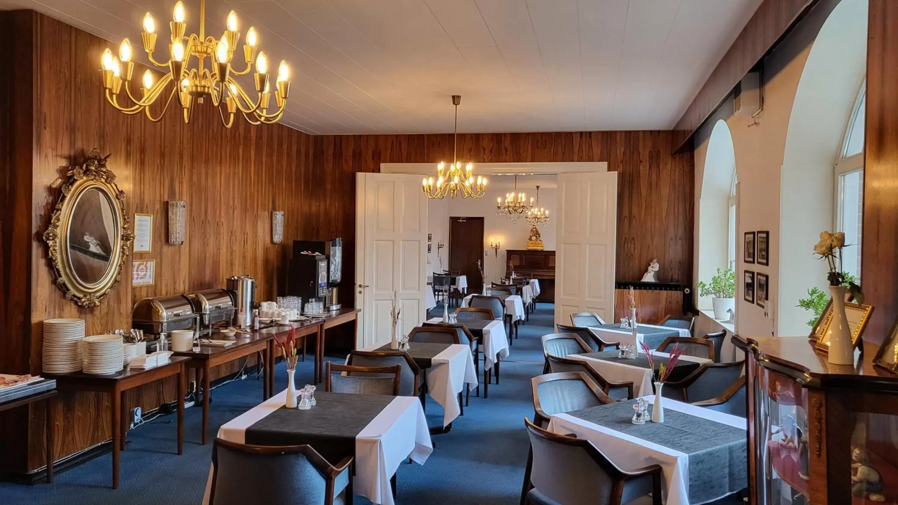 Restaurant/Places to Eat in Hotel Ansgar