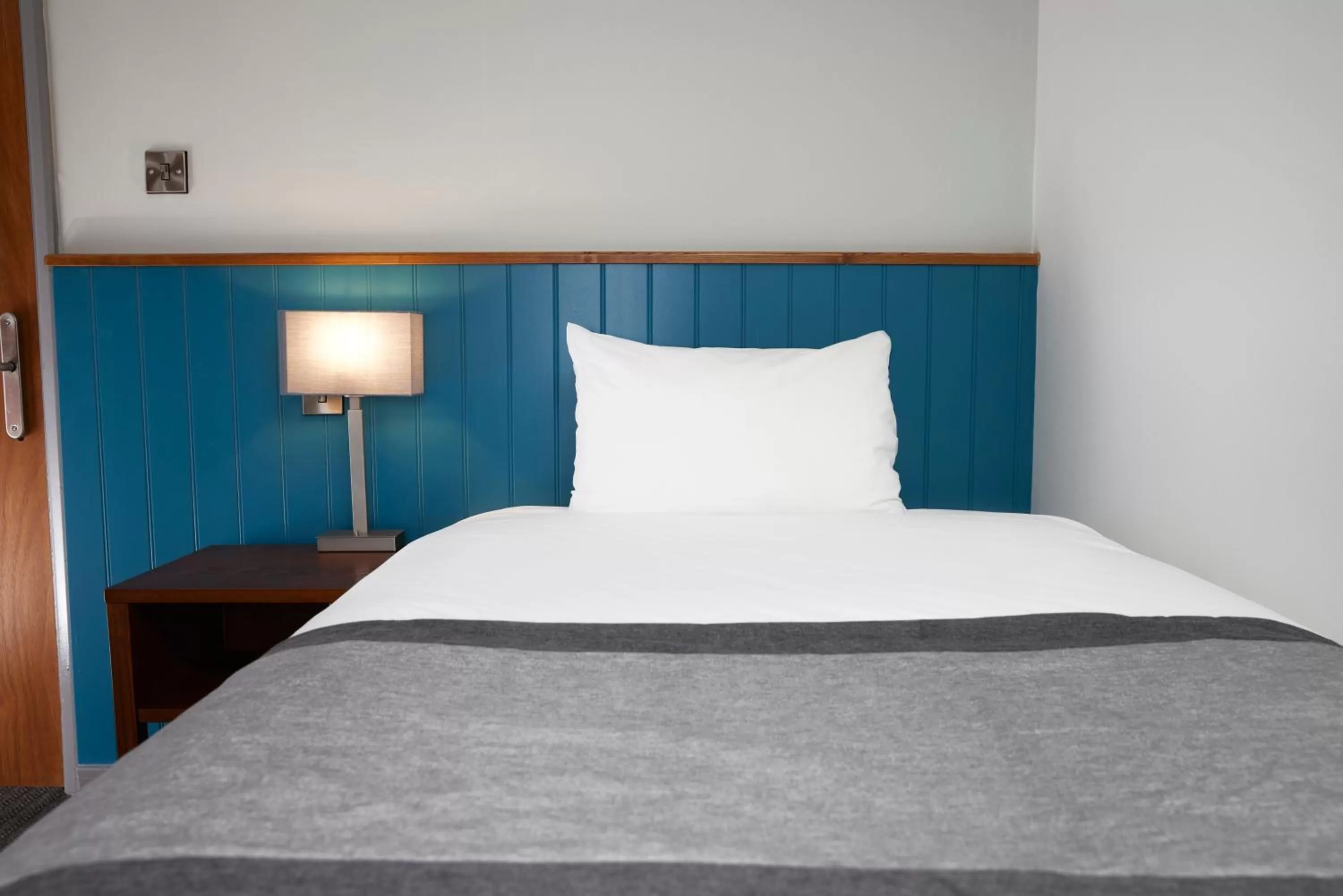 Bed in Highwayman By Greene King Inn