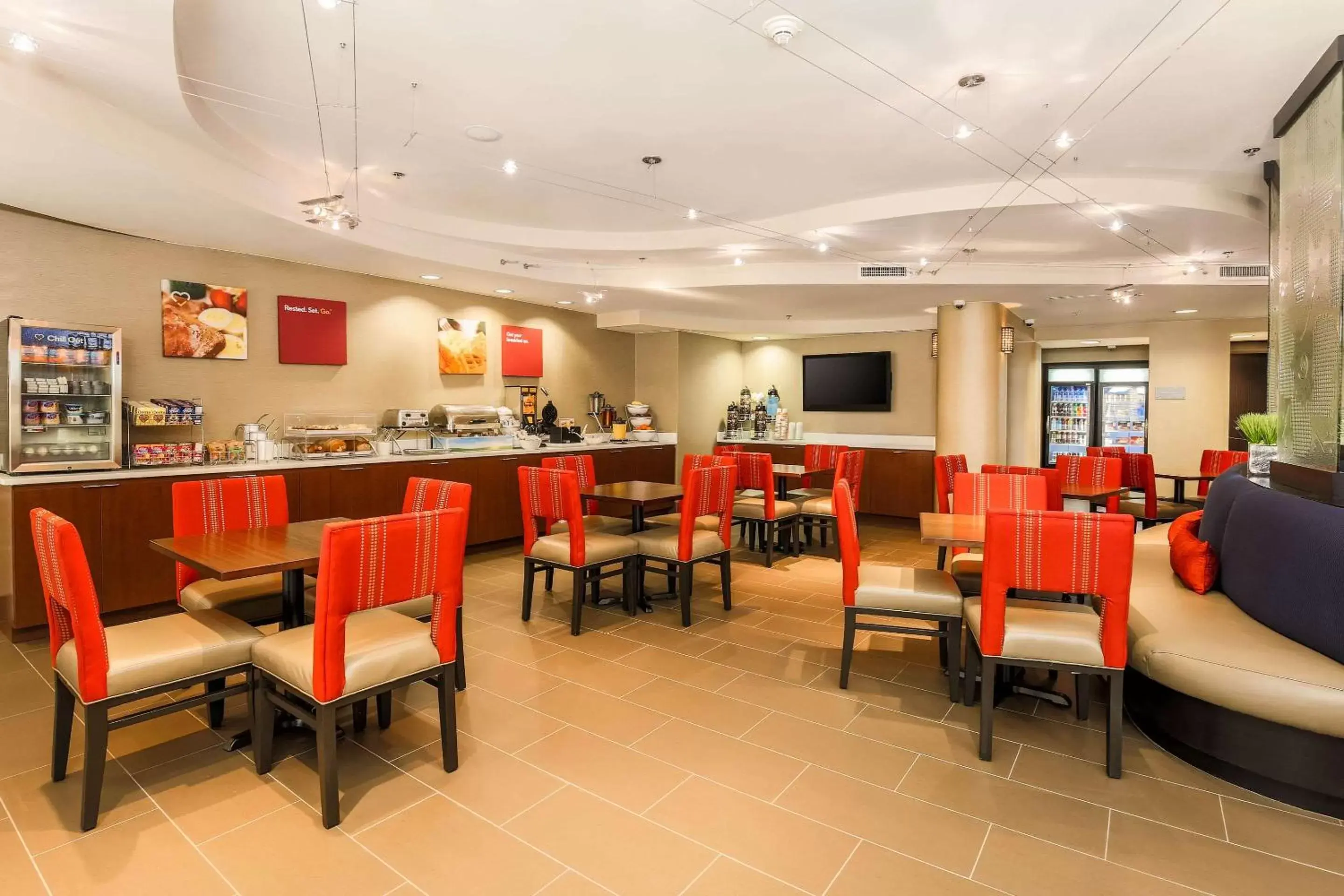 Restaurant/Places to Eat in Comfort Suites DFW N/Grapevine