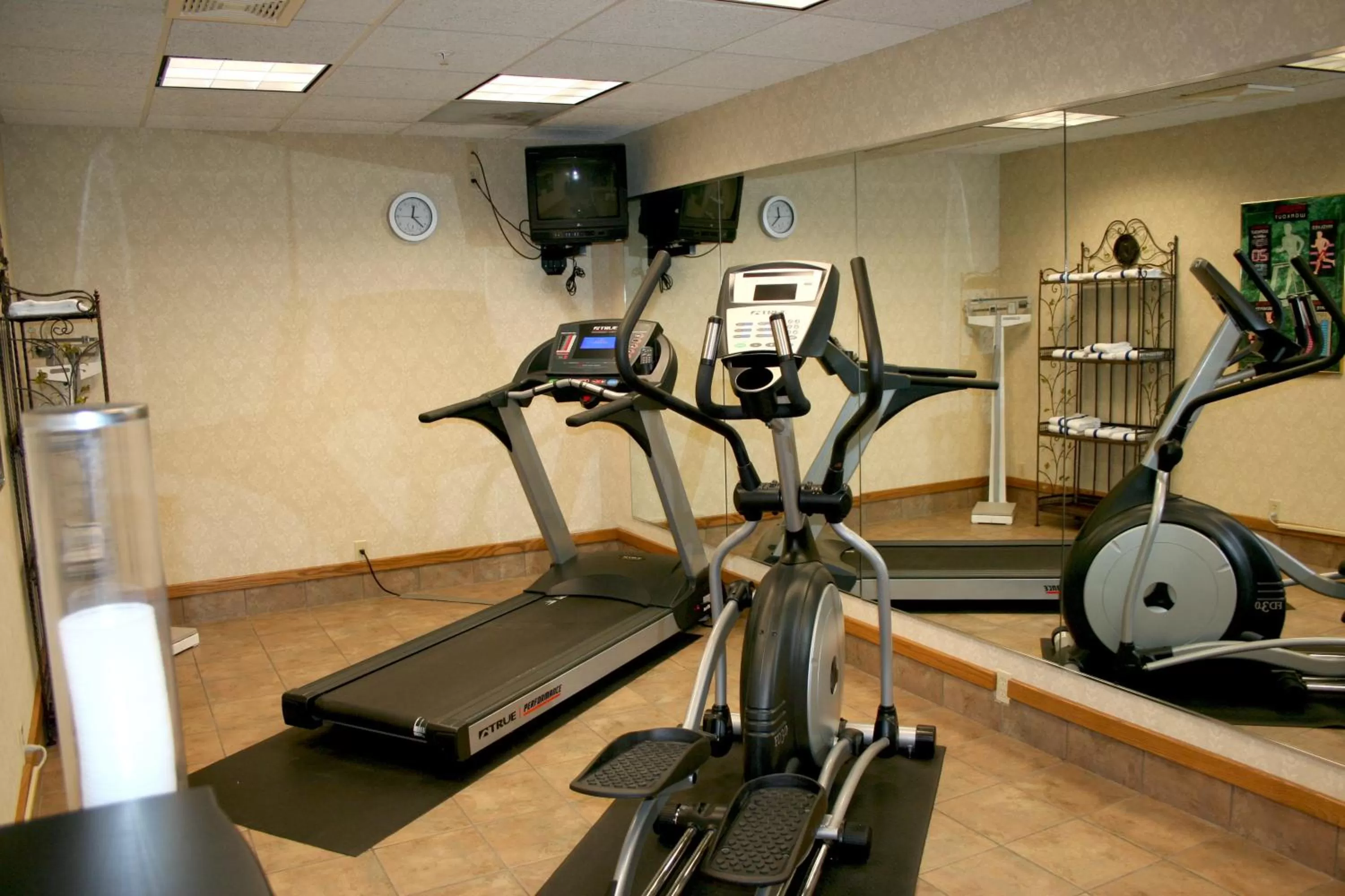Fitness centre/facilities in Baymont by Wyndham Portage