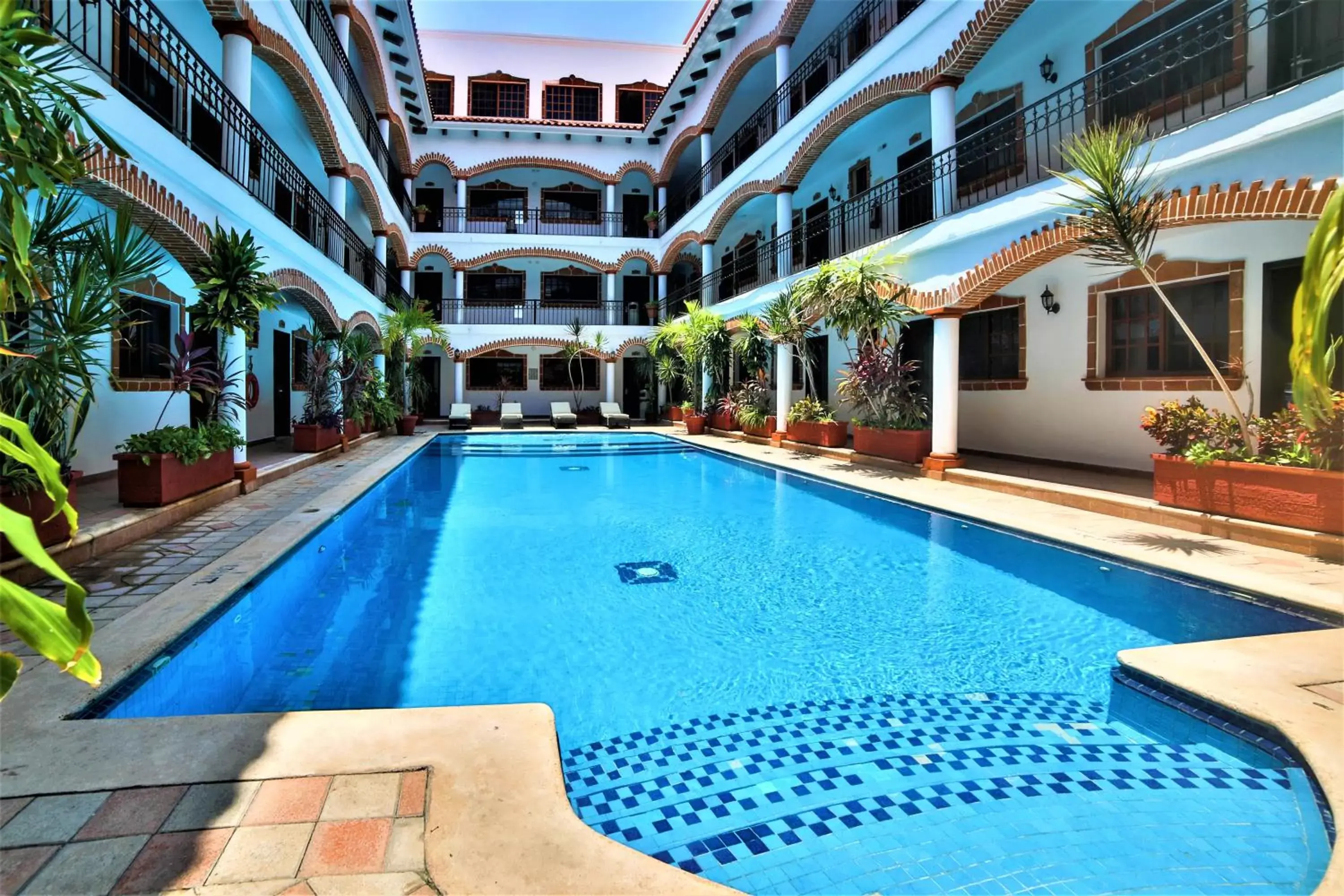 Pool view, Swimming Pool in Hotel Colonial Playa del Carmen