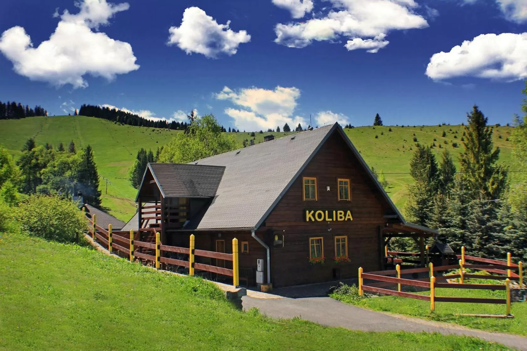 Property building in SKI CIERNY BALOG