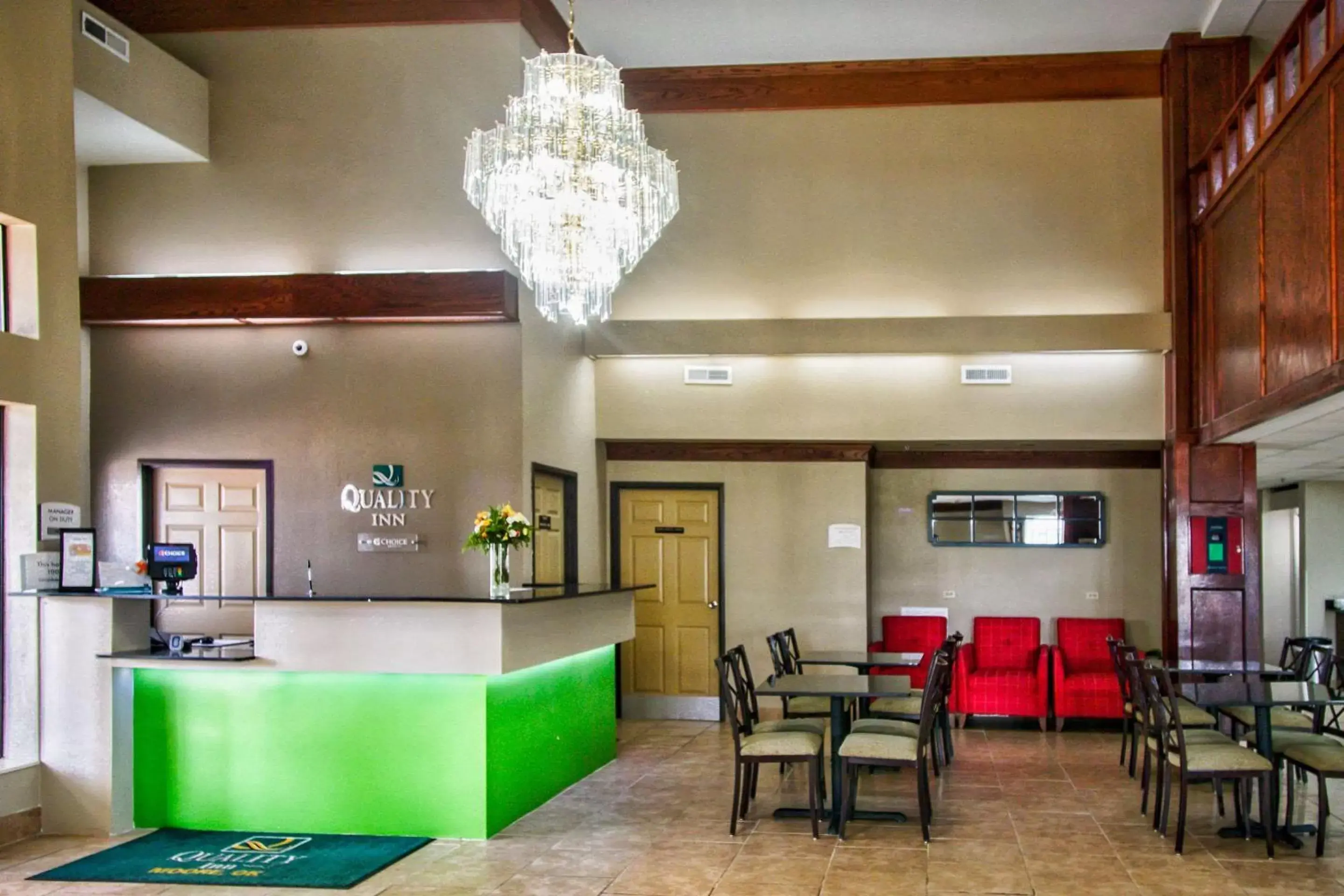 Lobby or reception in Quality Inn Moore - Oklahoma City