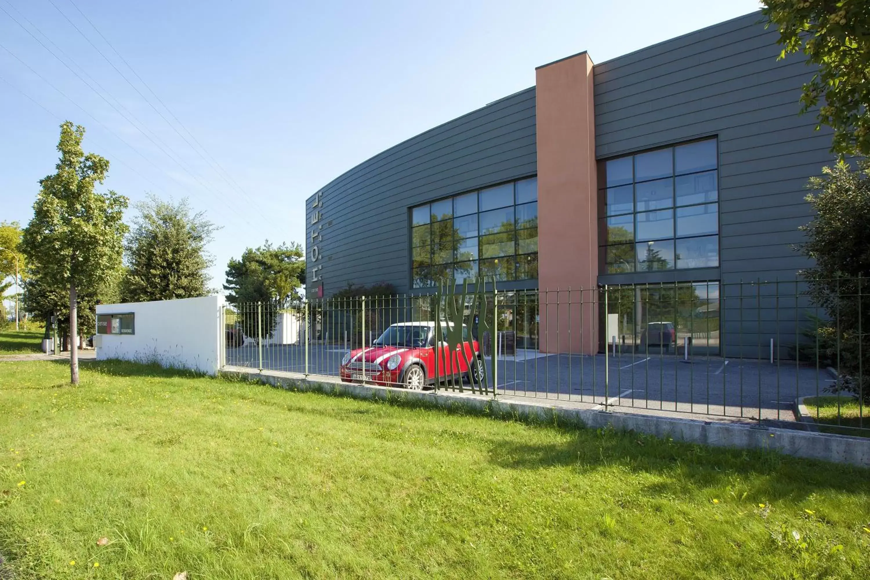 Facade/entrance, Property Building in Cerise Valence