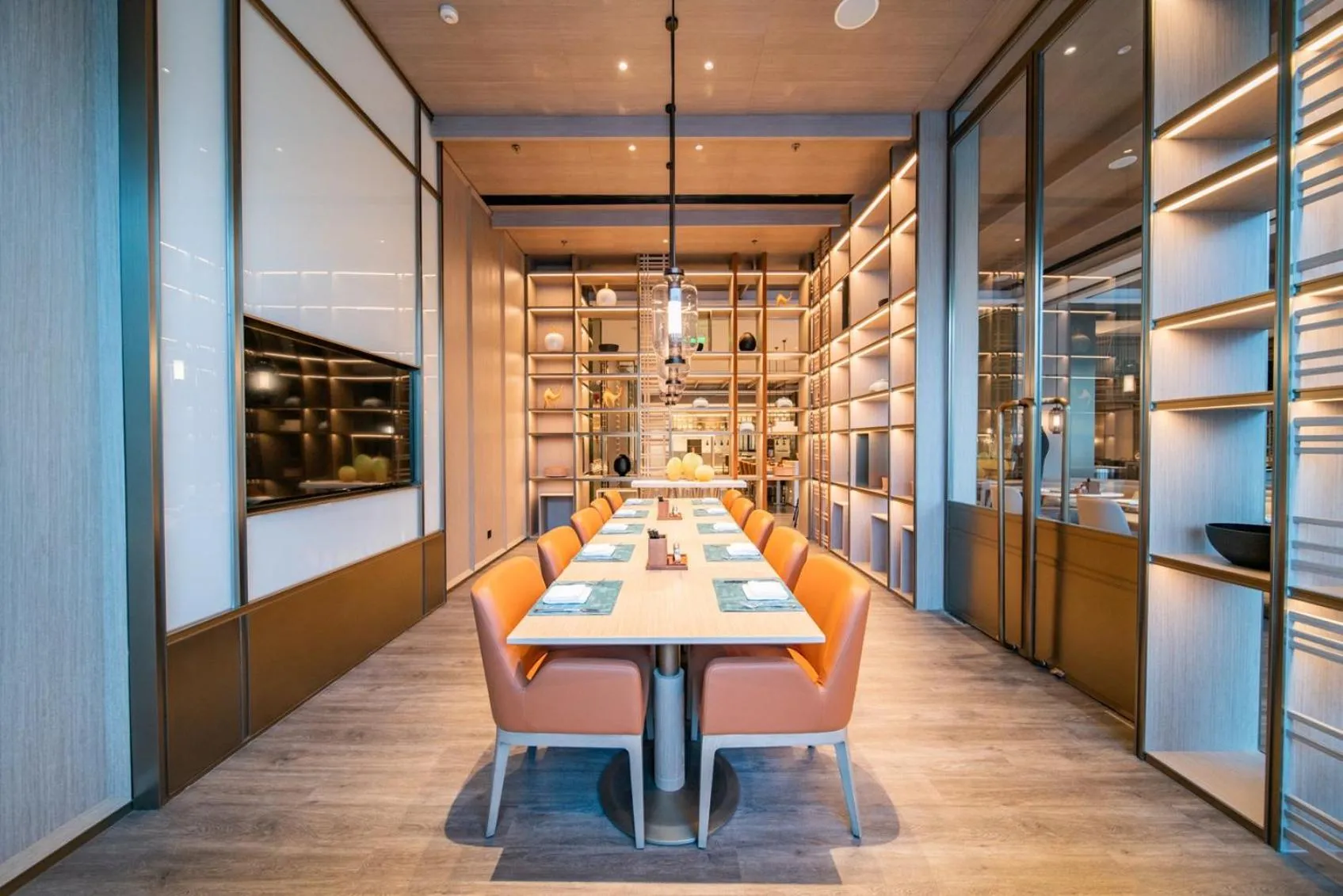 Restaurant/places to eat in HUALUXE Xi'an Chanba by IHG-西安浐灞华邑酒店-Near Xi'an International Convention Exhibition Center and Shopping mall and The Romantic show of Xi'an-Free Luggage Storage-English Service