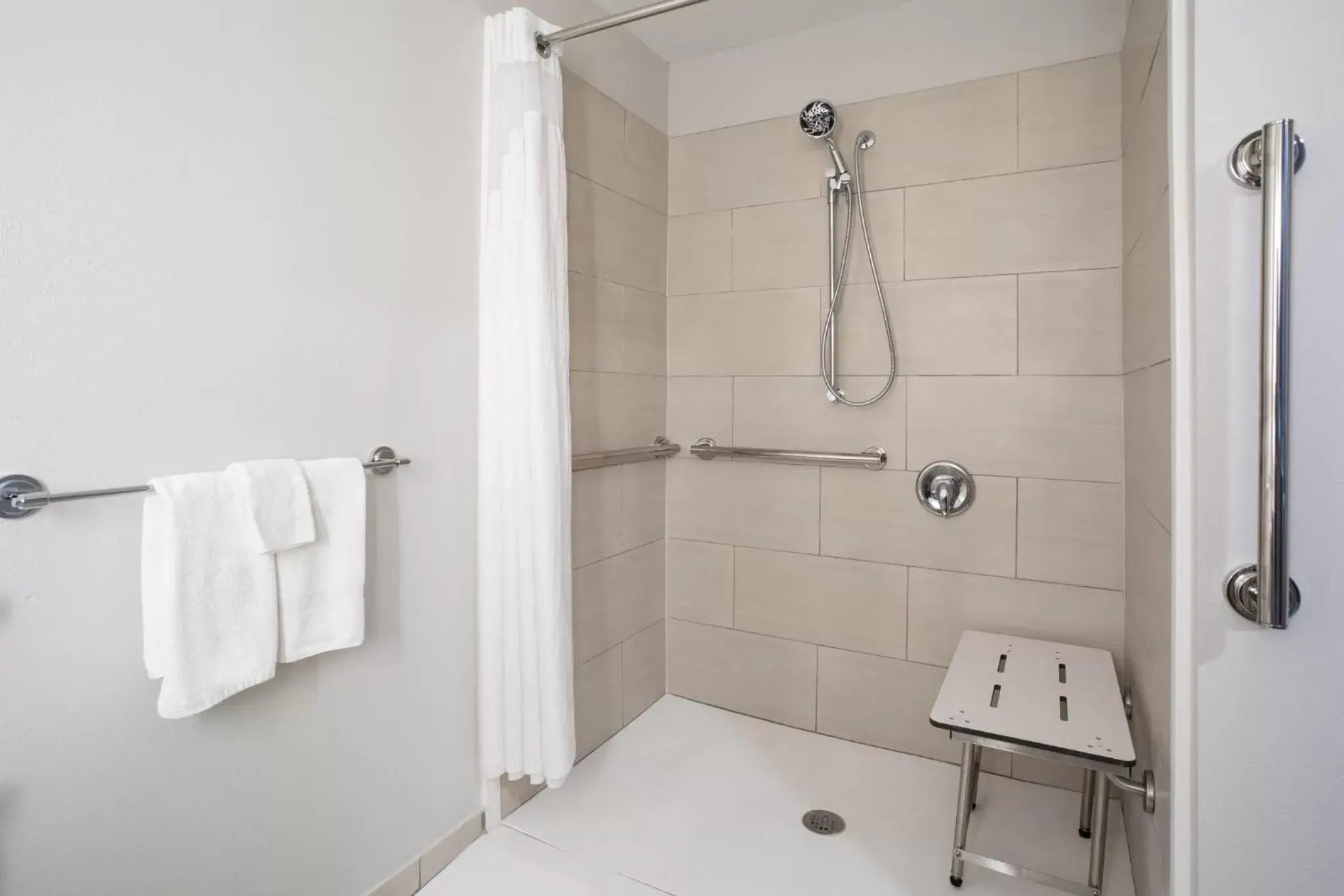 Bathroom in Holiday Inn Express & Suites Tucson North, Marana, an IHG Hotel