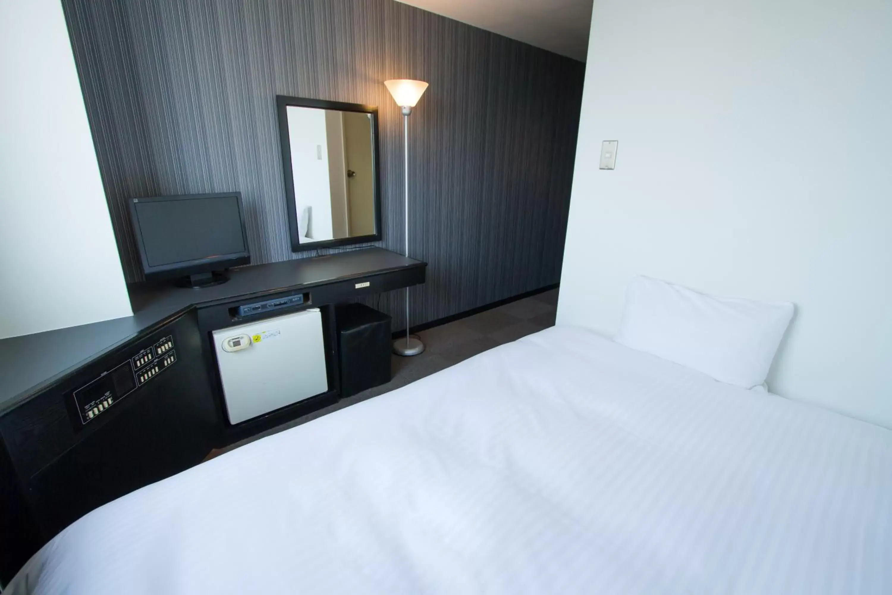 Semi Double Room - single occupancy - Non-Smoking  in Green Rich Hotel Oita Miyakomachi