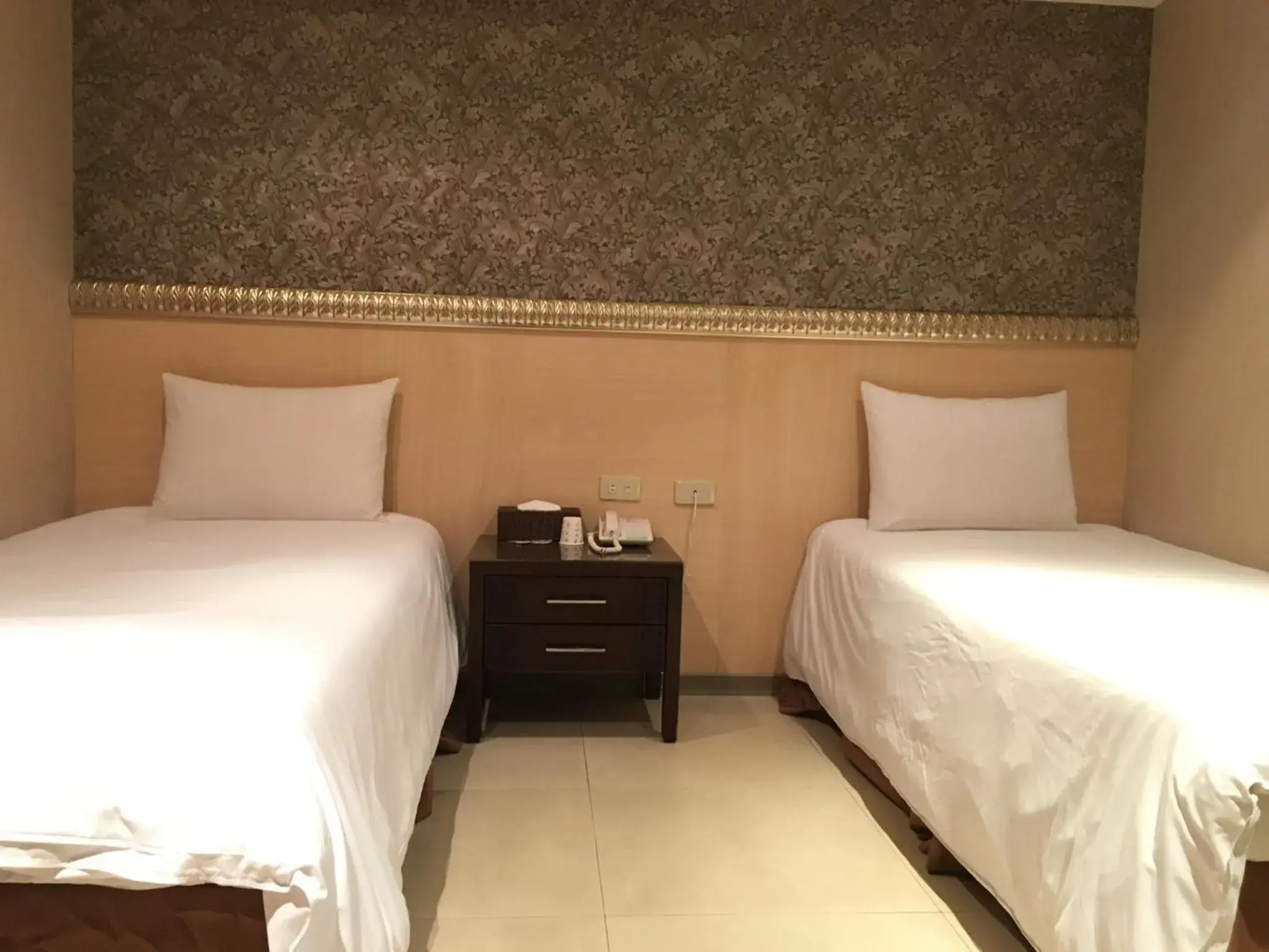 Bedroom, Bed in Daylight Hotel