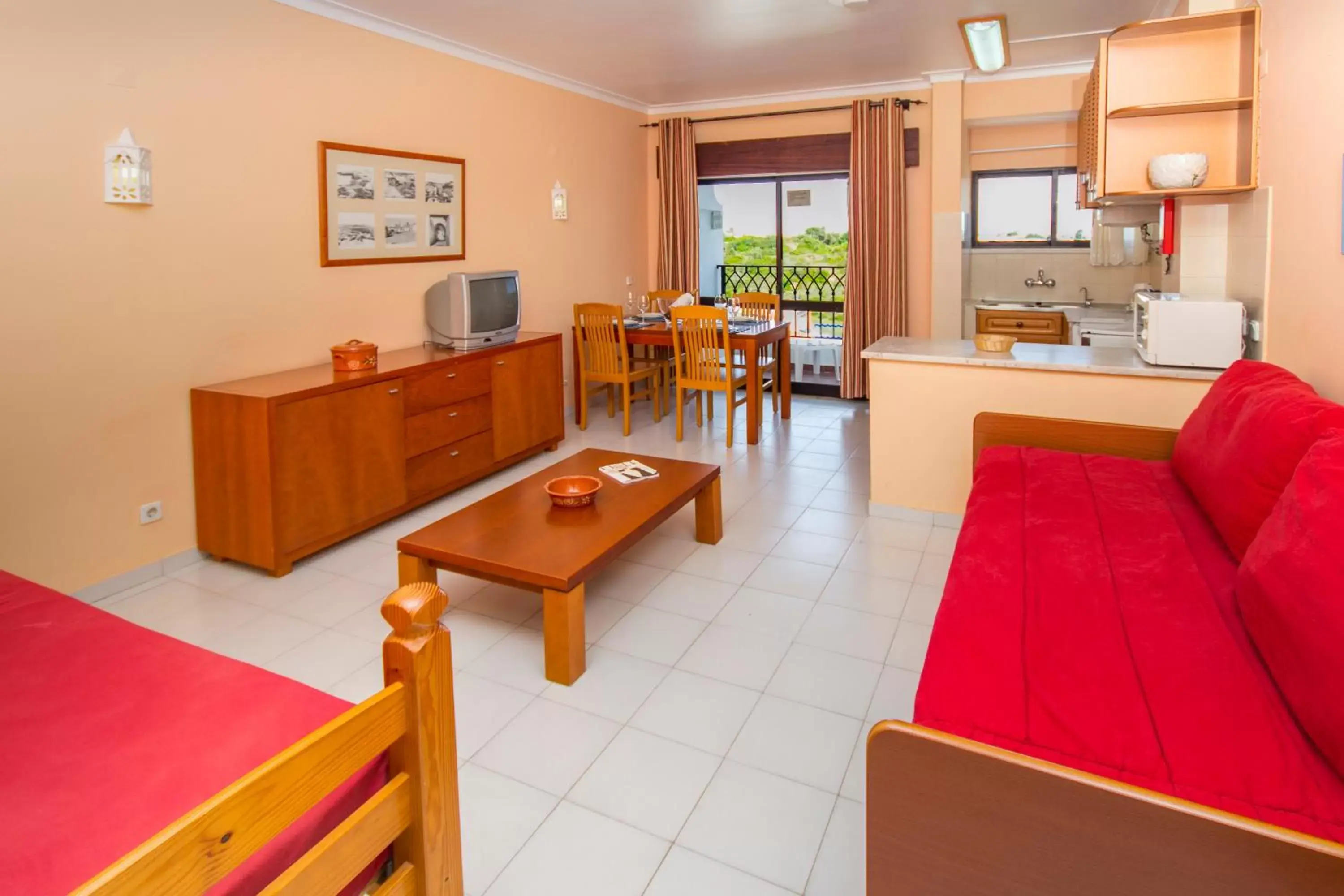 Living room, Seating Area in Choromar Apartments