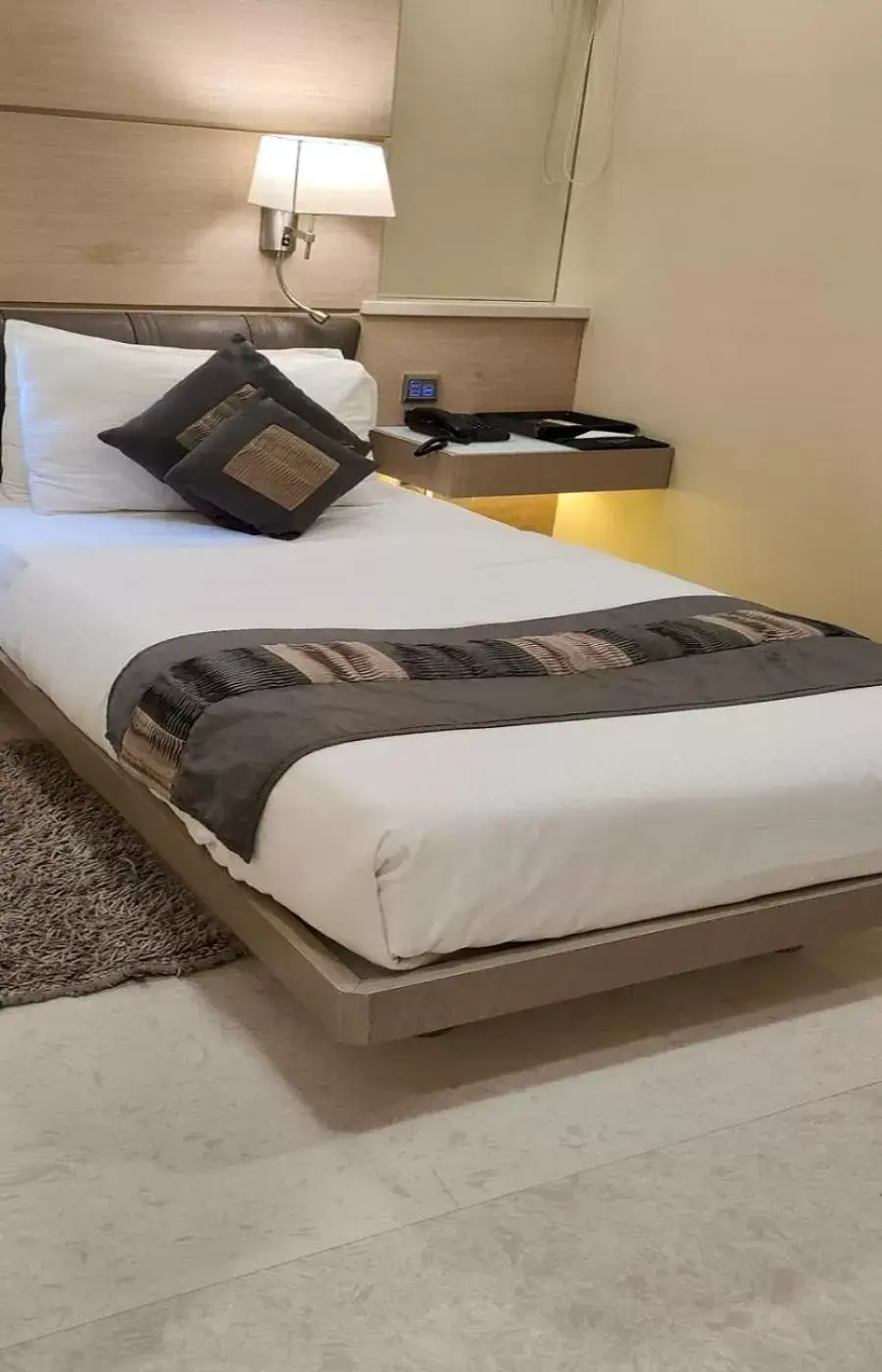 Standard Single Room - single occupancy in Residency Hotel Fort Standard Single Room - single occupancy in Residency Hotel Fort