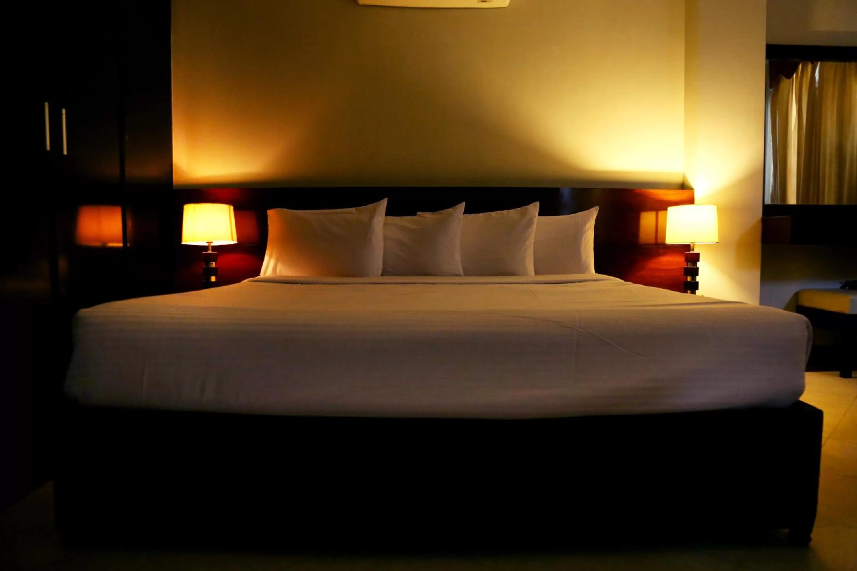 Bed in Hotel Multan Continental