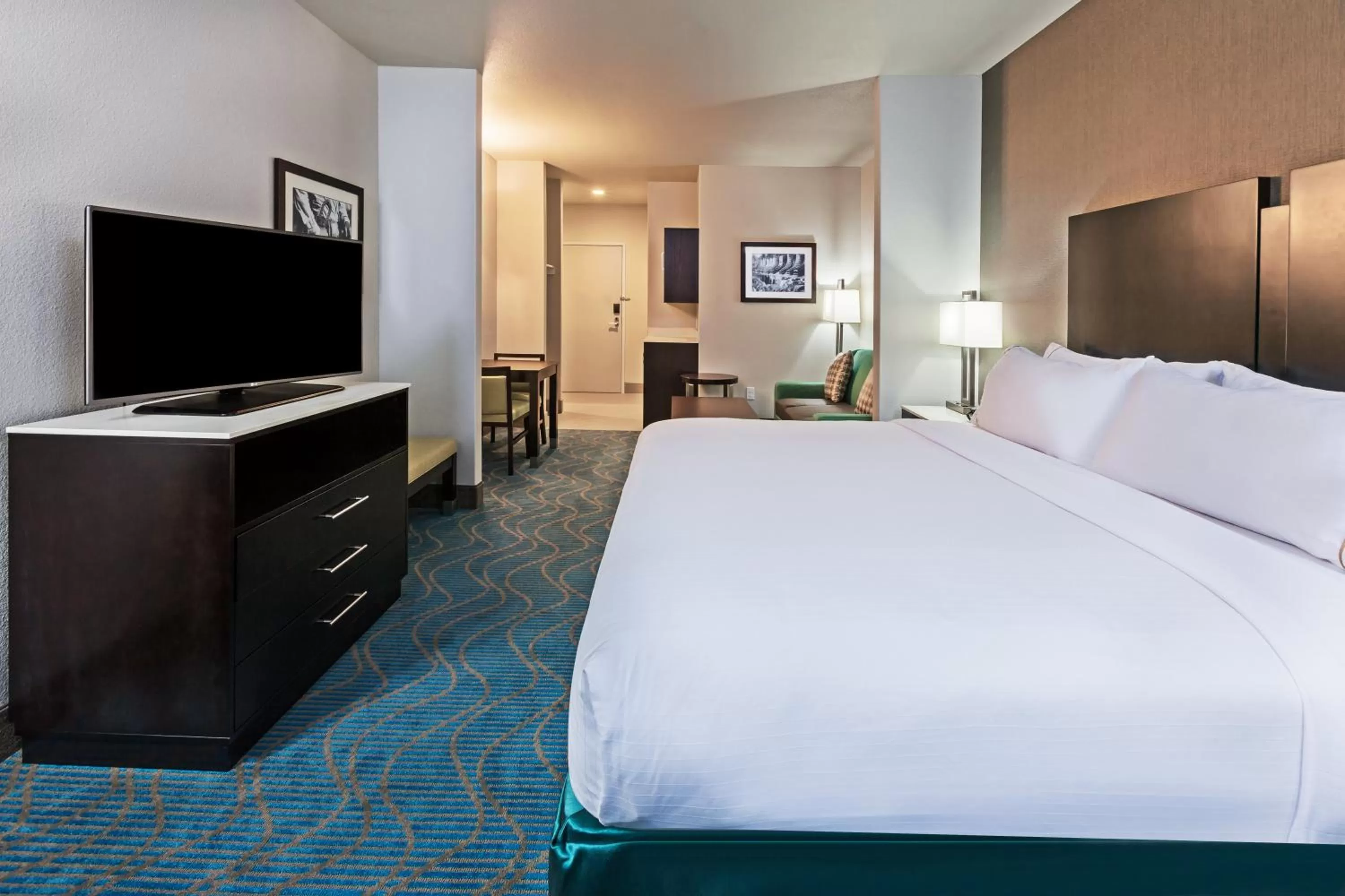 Executive King Suite in Holiday Inn Express and Suites Killeen-Fort Hood Area, an IHG Hotel