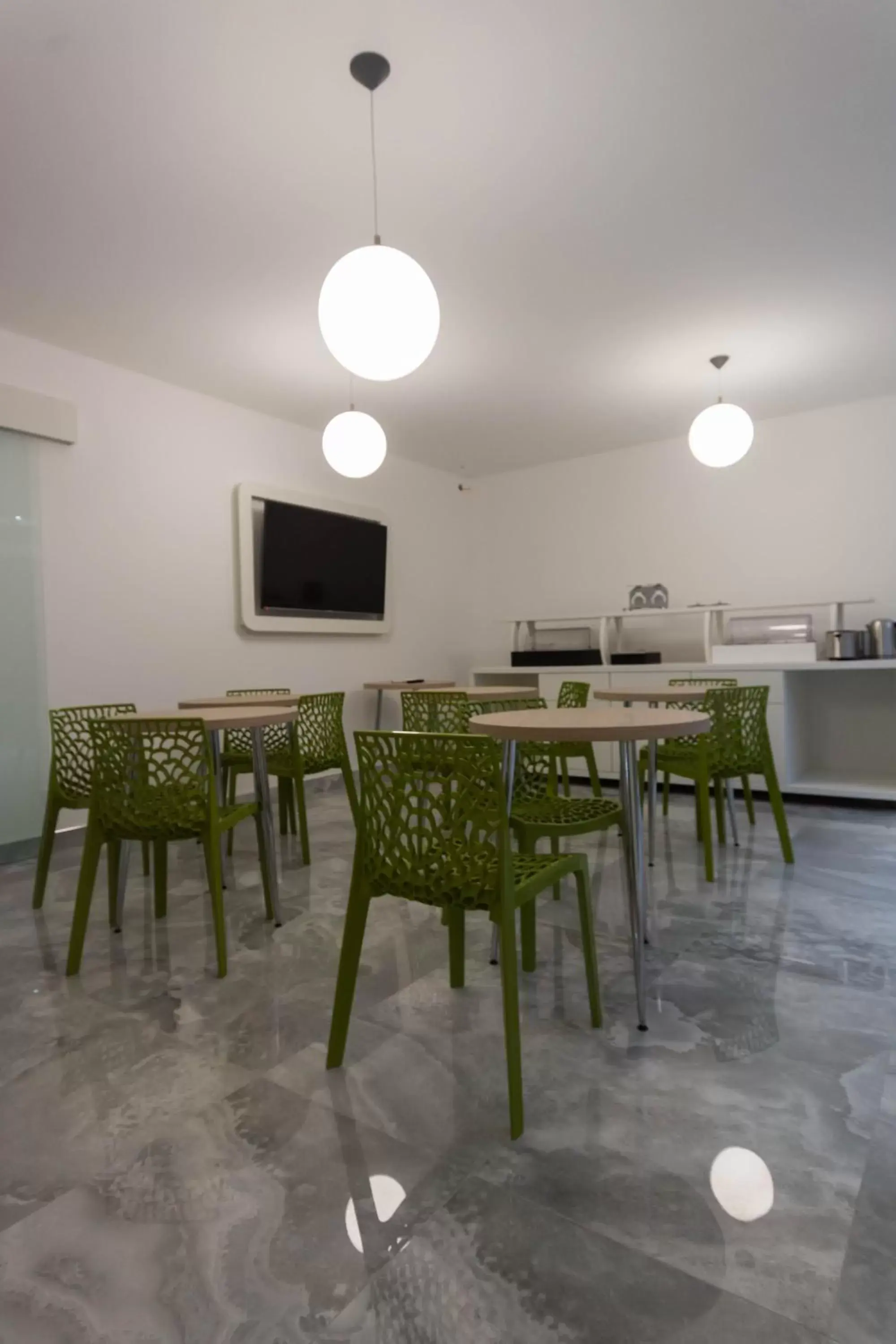 Restaurant/Places to Eat in Aether Suites Tropea - Free Parking