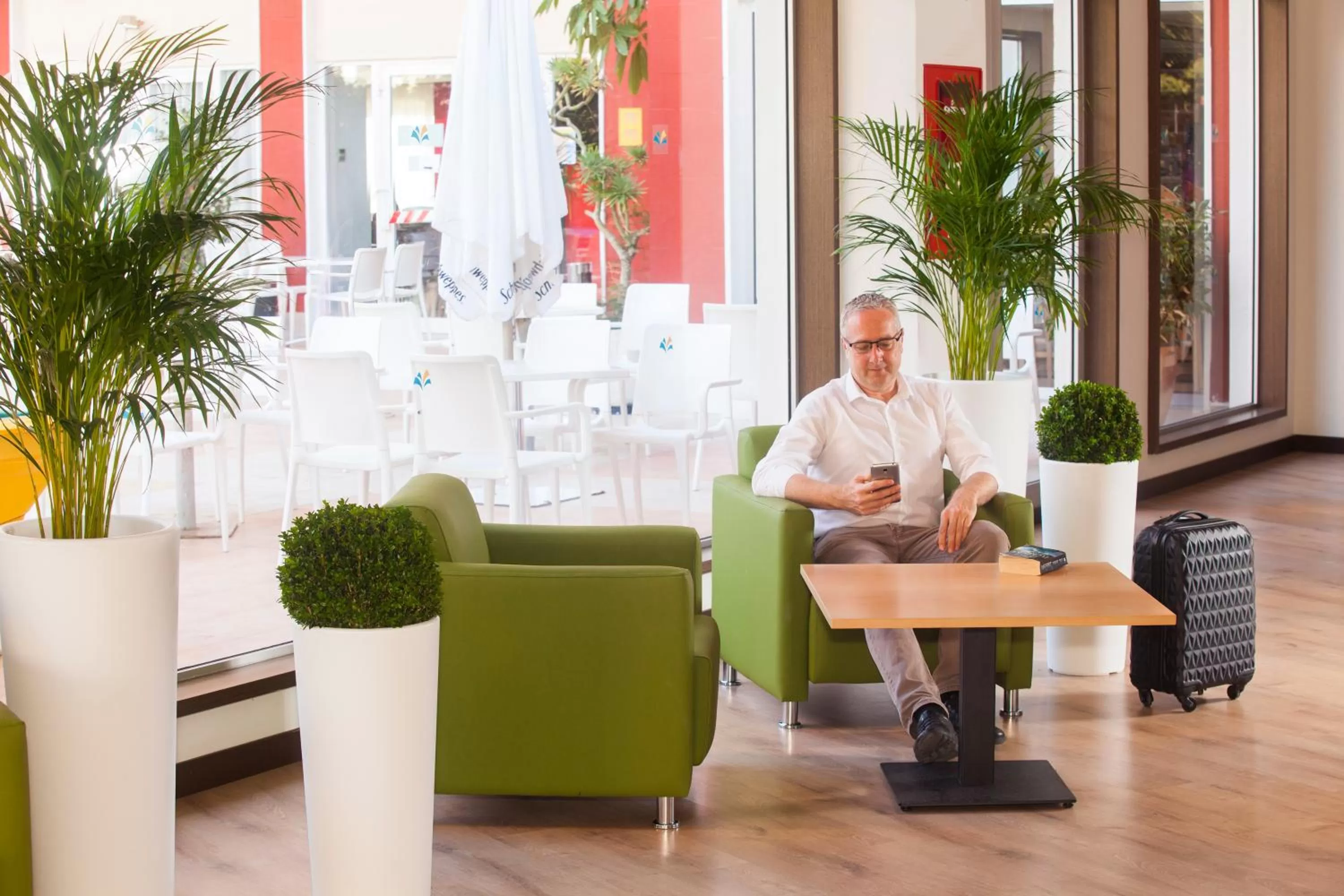 People in Hotel Gala Placidia 3'''sup