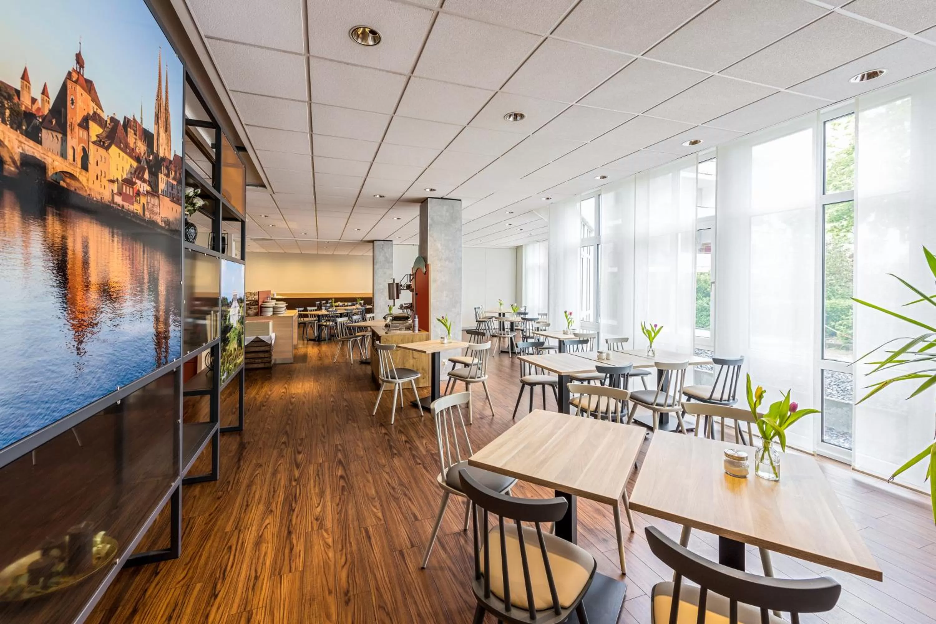 Restaurant/places to eat in ibis Hotel Regensburg City
