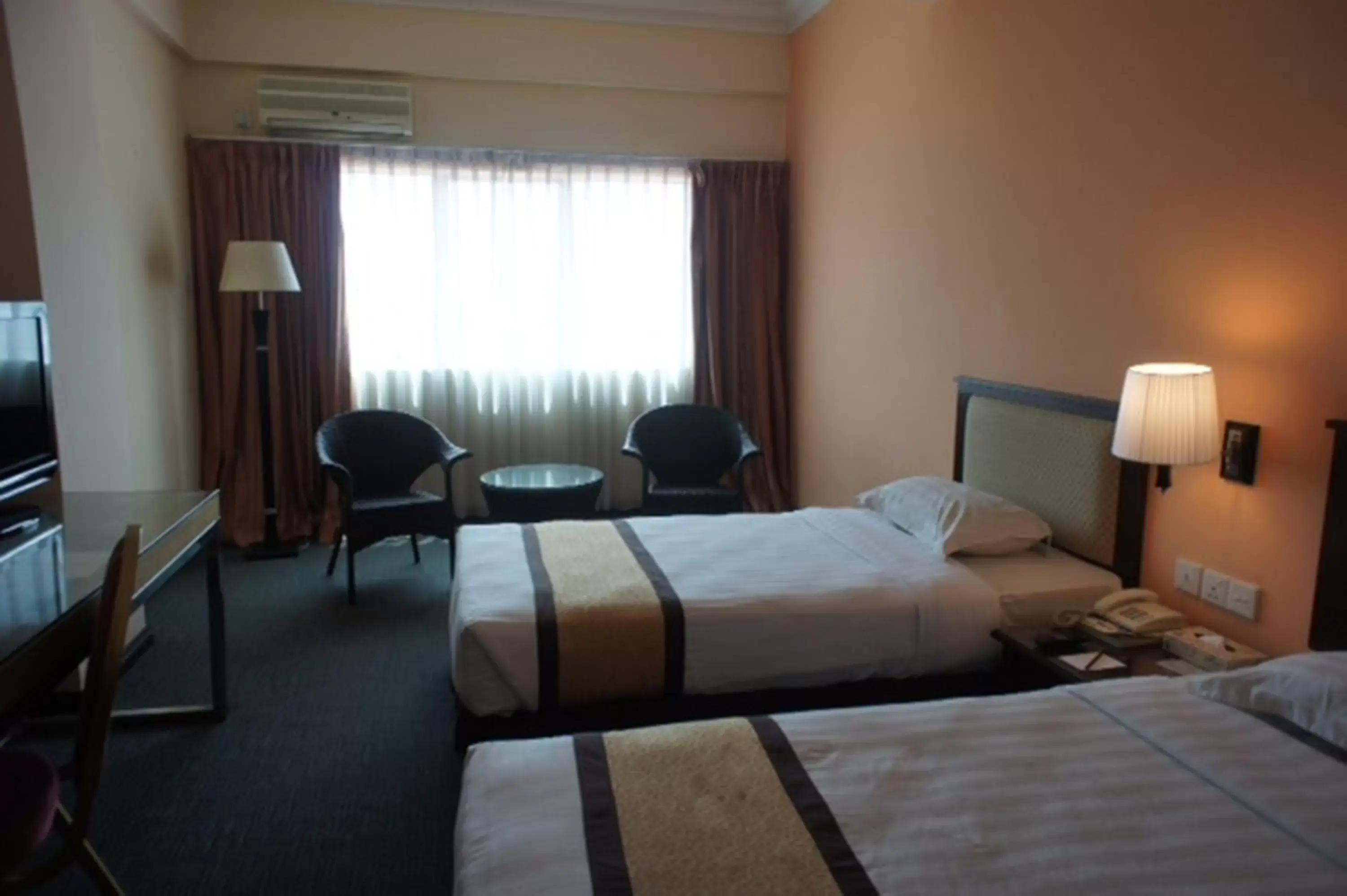 Deluxe Twin Room in Tyng Garden Hotel Deluxe Twin Room in Tyng Garden Hotel