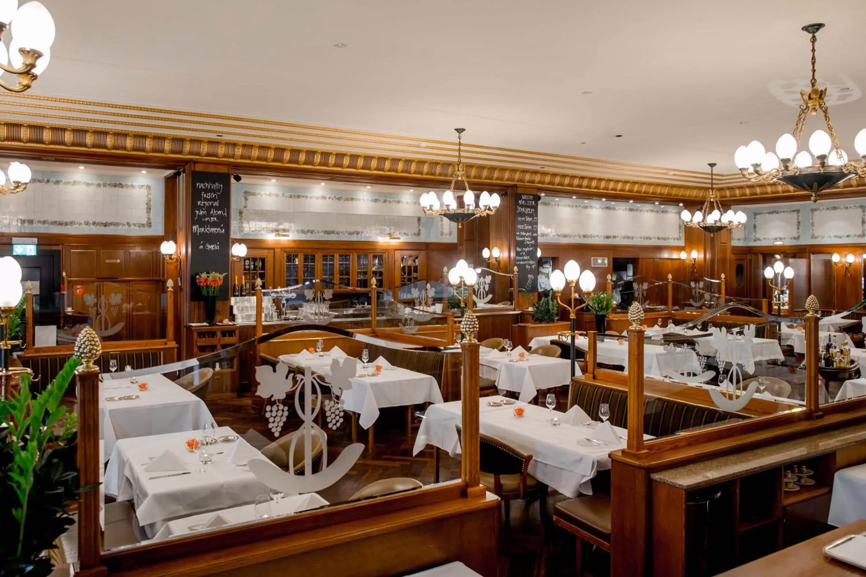 Restaurant/Places to Eat in Hotel Schweizerhof Bern & Spa