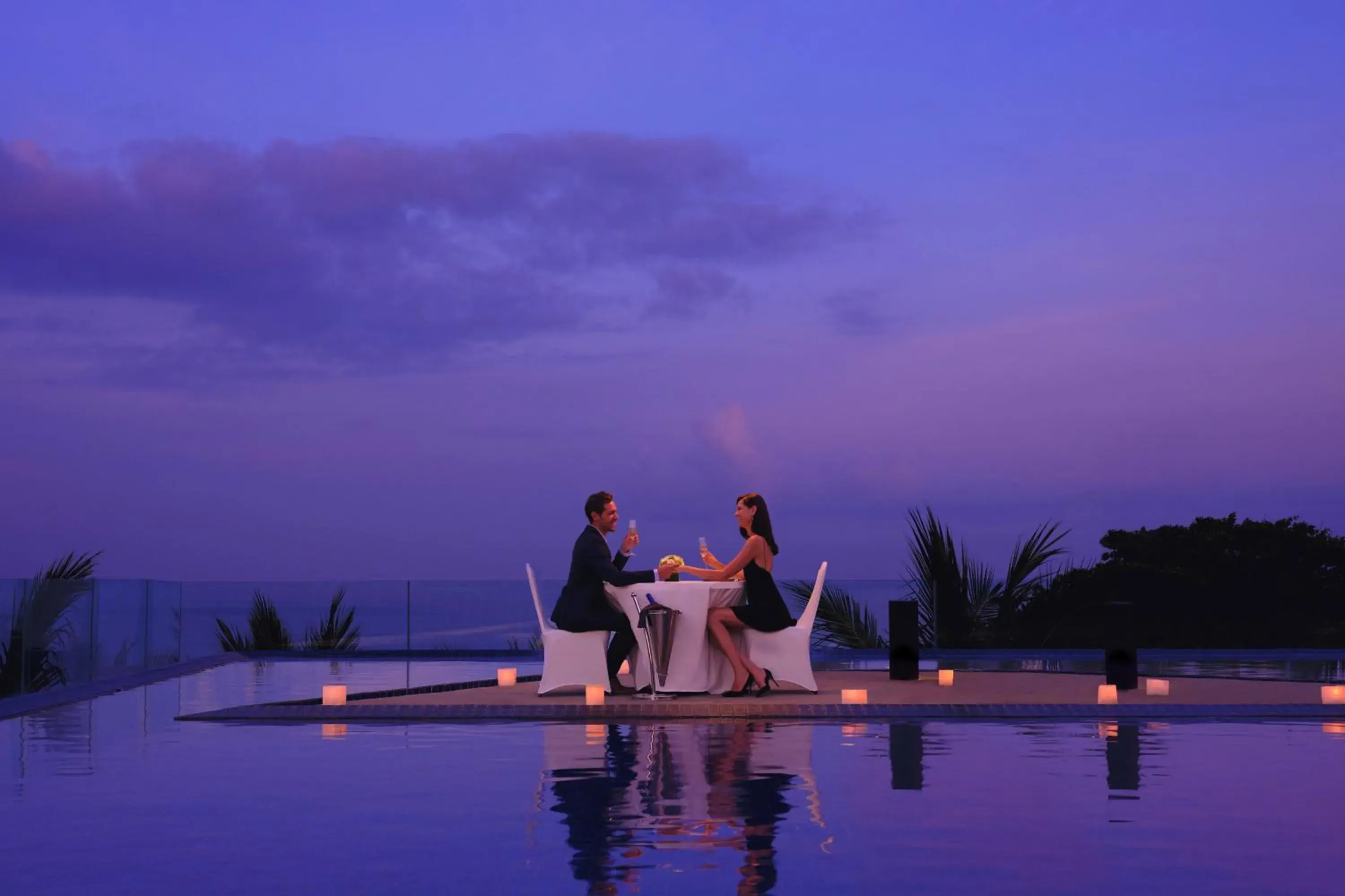 Restaurant/places to eat, Swimming Pool in Le Meridien Bali Jimbaran
