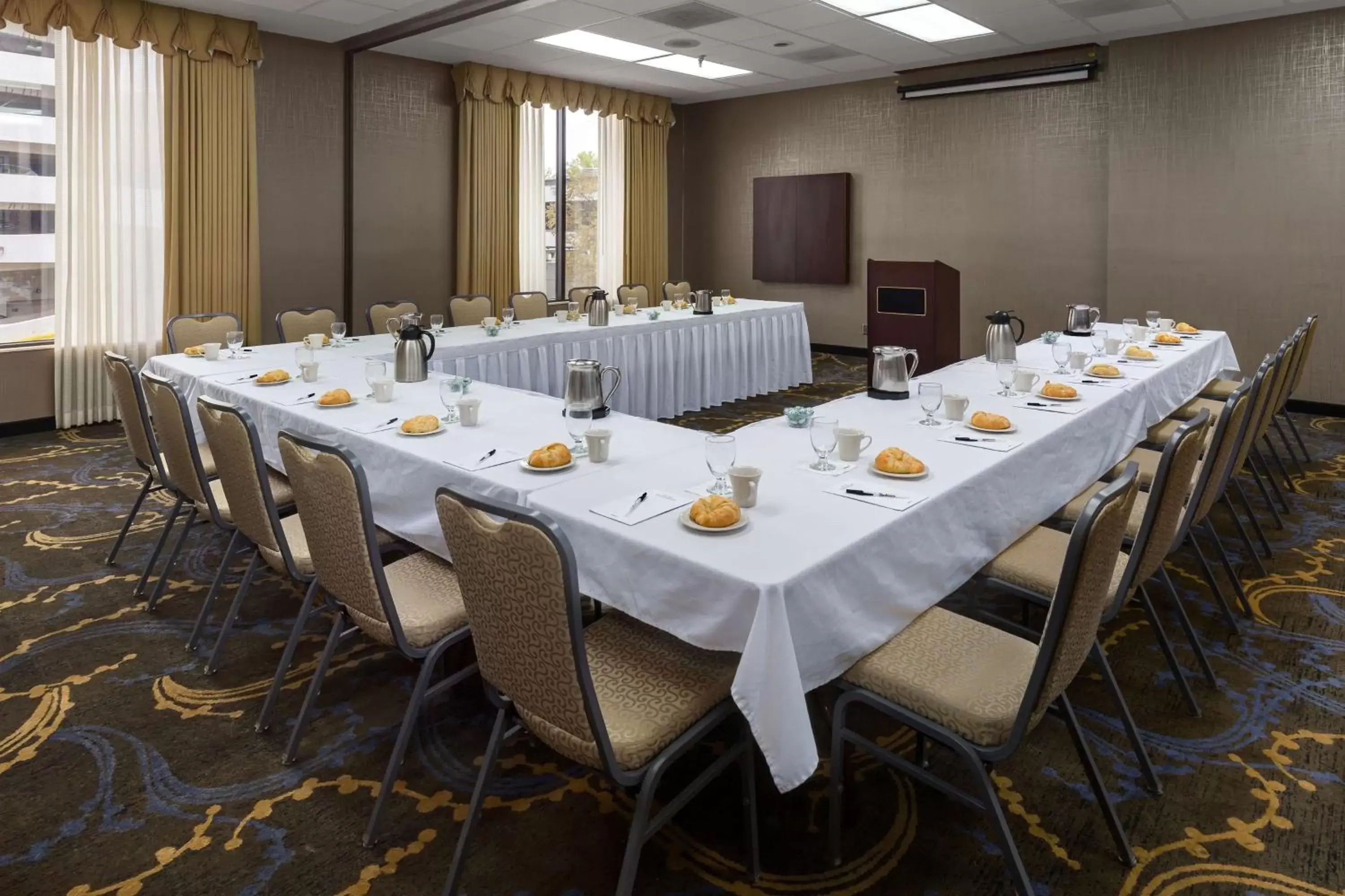 Banquet/Function facilities in Radisson Hotel Bismarck