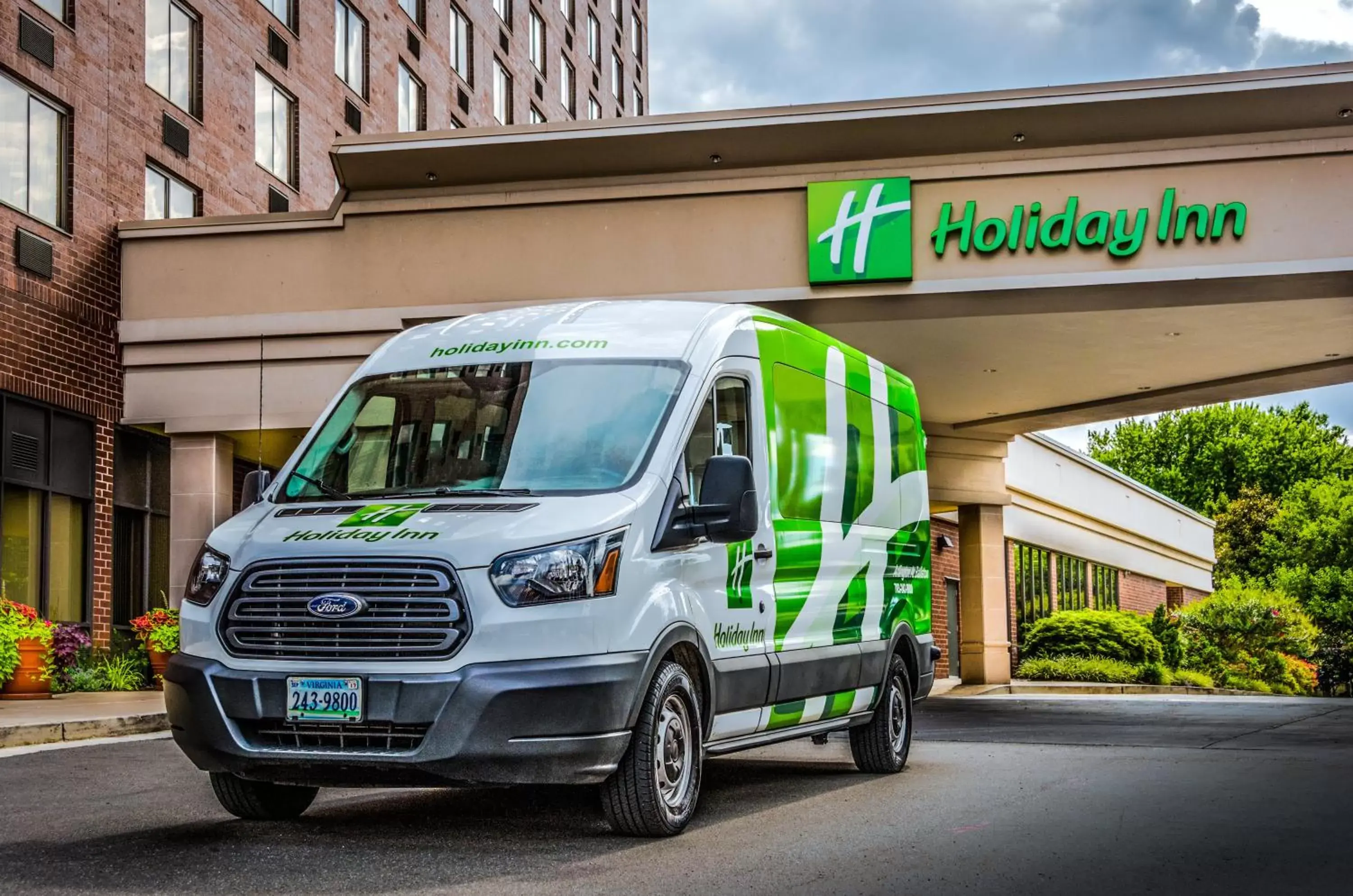 Lobby or reception in Holiday Inn Arlington at Ballston, an IHG Hotel