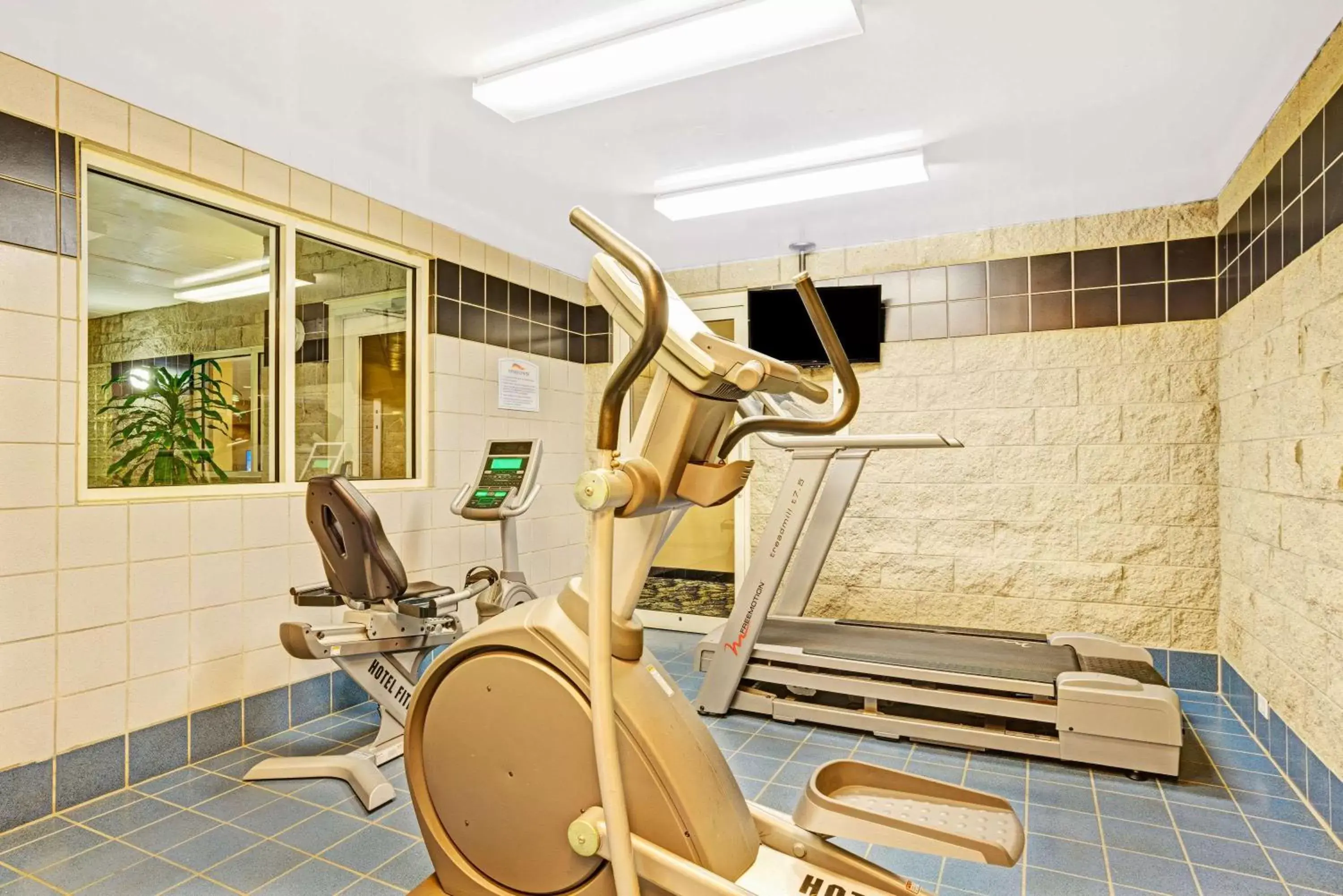 Fitness centre/facilities, Fitness Center/Facilities in Baymont by Wyndham Wahpeton