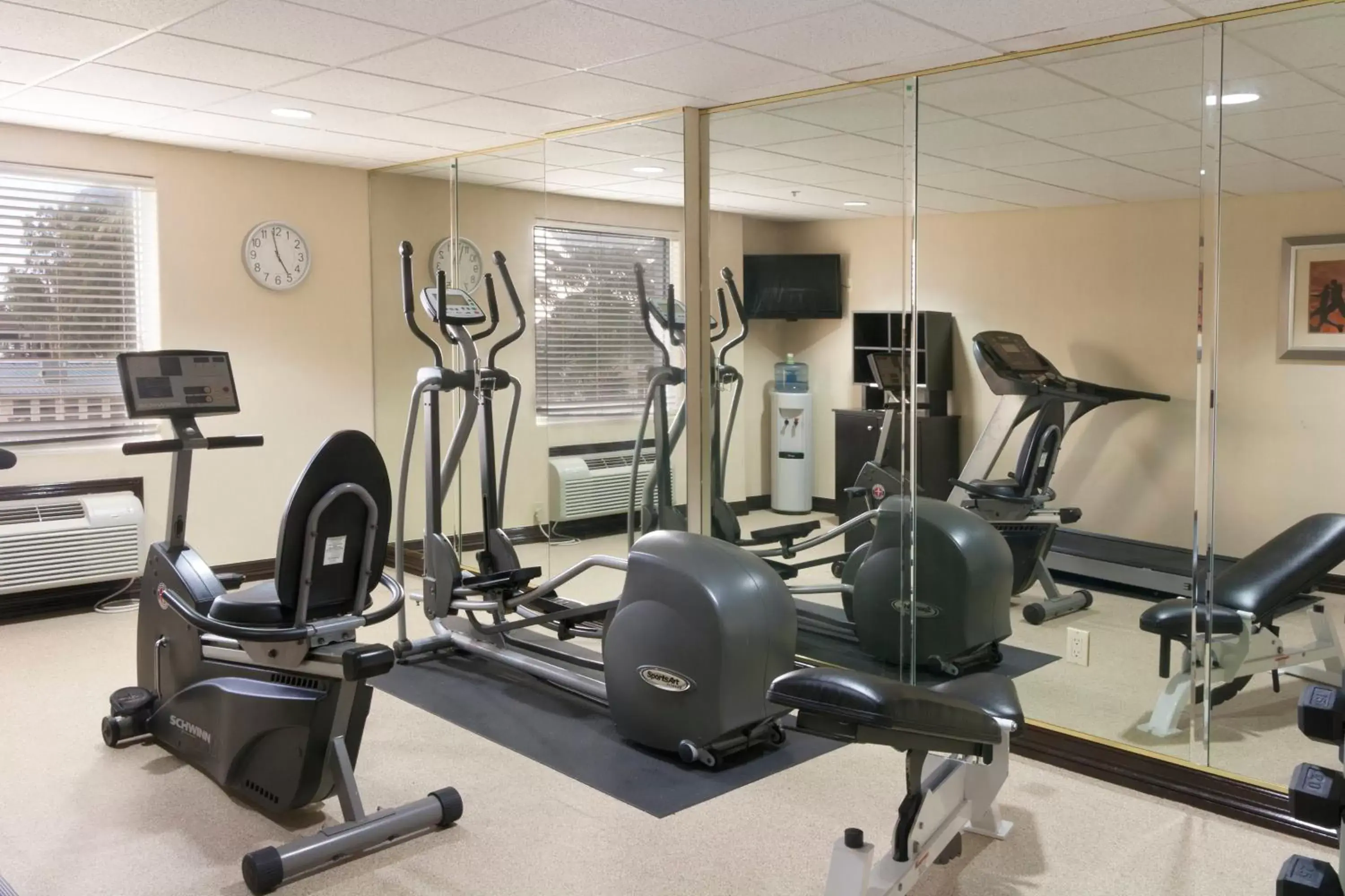 Fitness centre/facilities, Fitness Center/Facilities in Holiday Inn Express Hotel and Suites Brownsville, an IHG Hotel