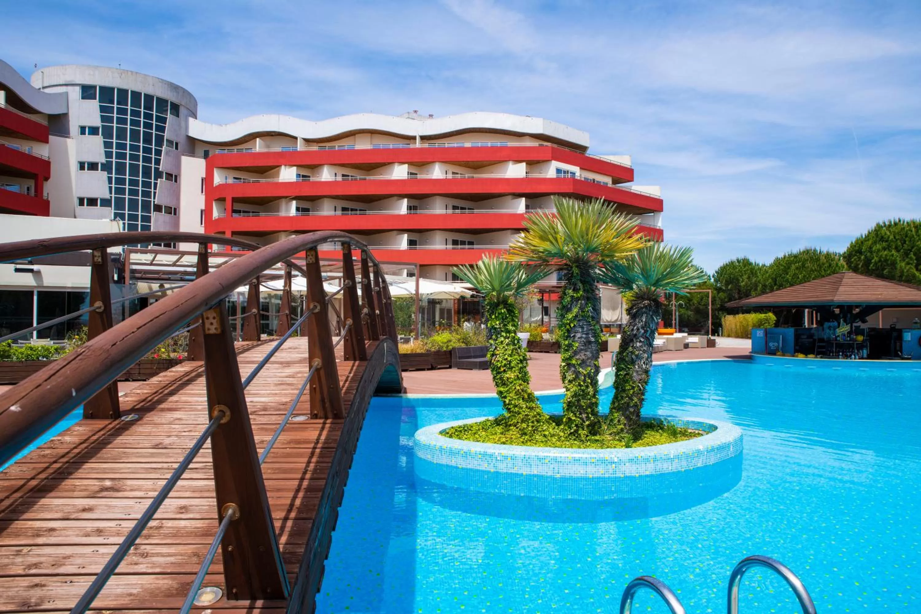 Property building in MS Aparthotel