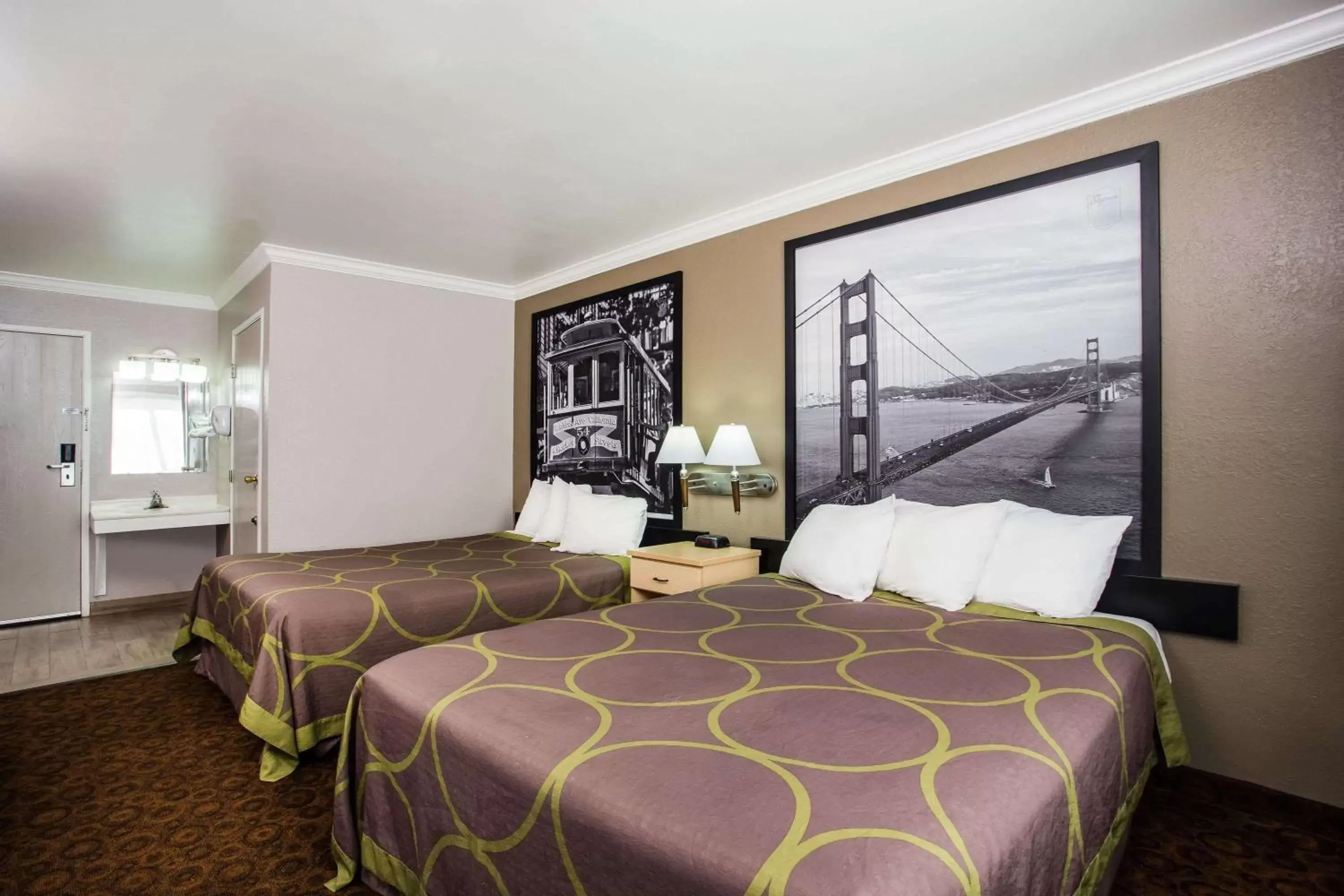 Photo of the whole room, Bed in Super 8 by Wyndham Vacaville Photo of the whole room, Bed in Super 8 by Wyndham Vacaville