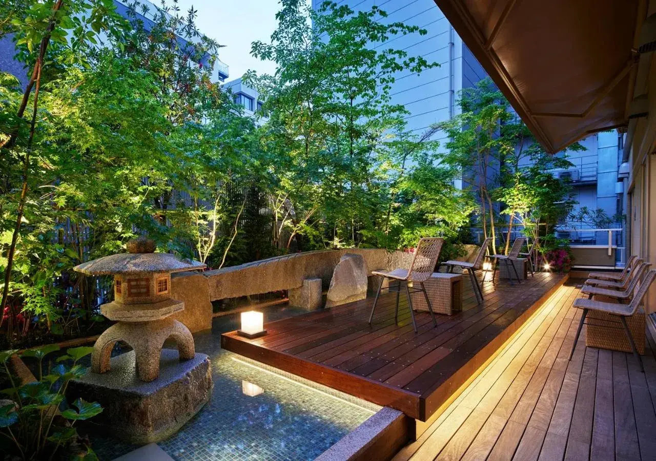 Garden in Hotel Niwa Tokyo