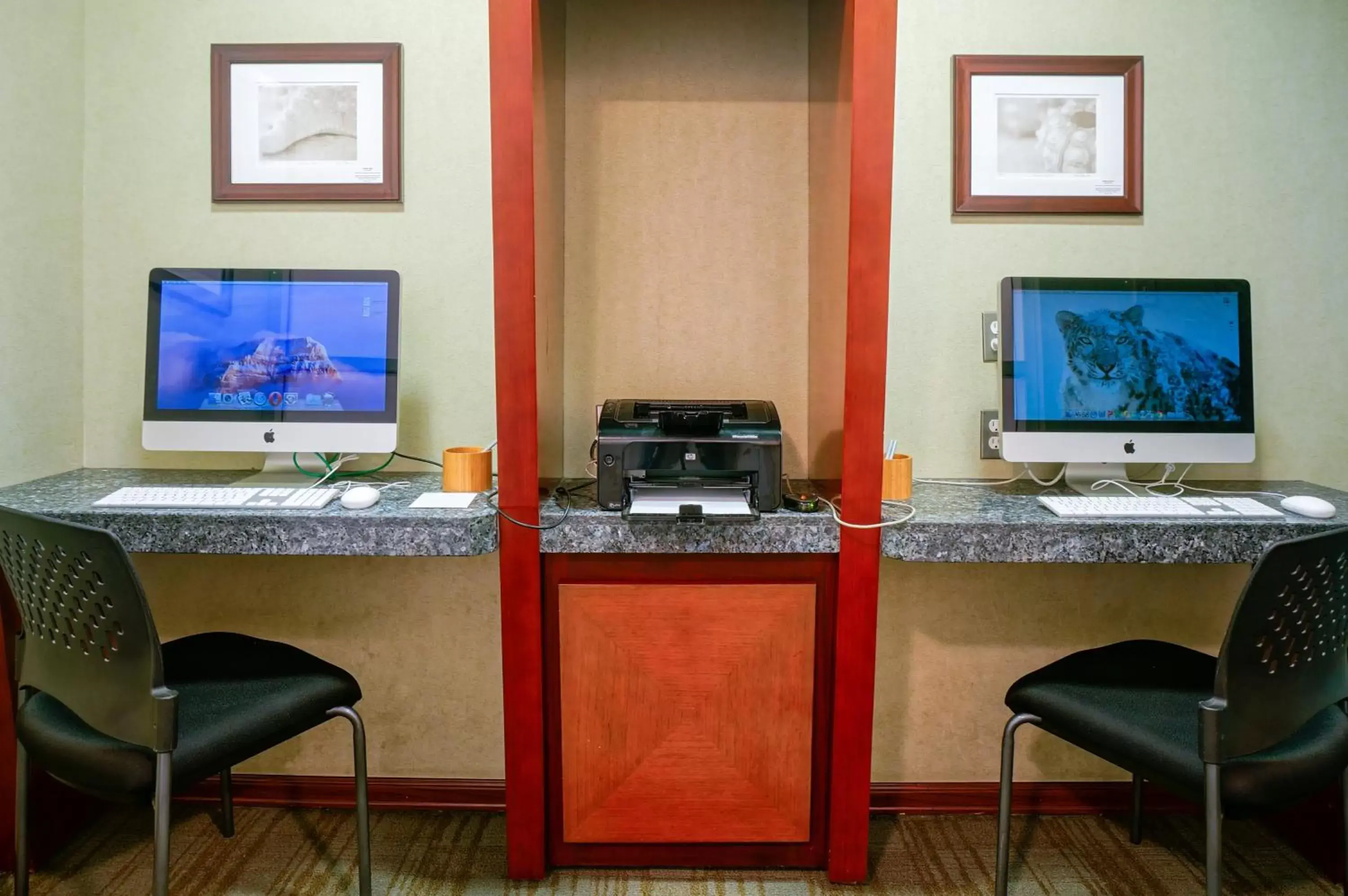 Business facilities, TV/Entertainment Center in Shade Hotel Manhattan Beach