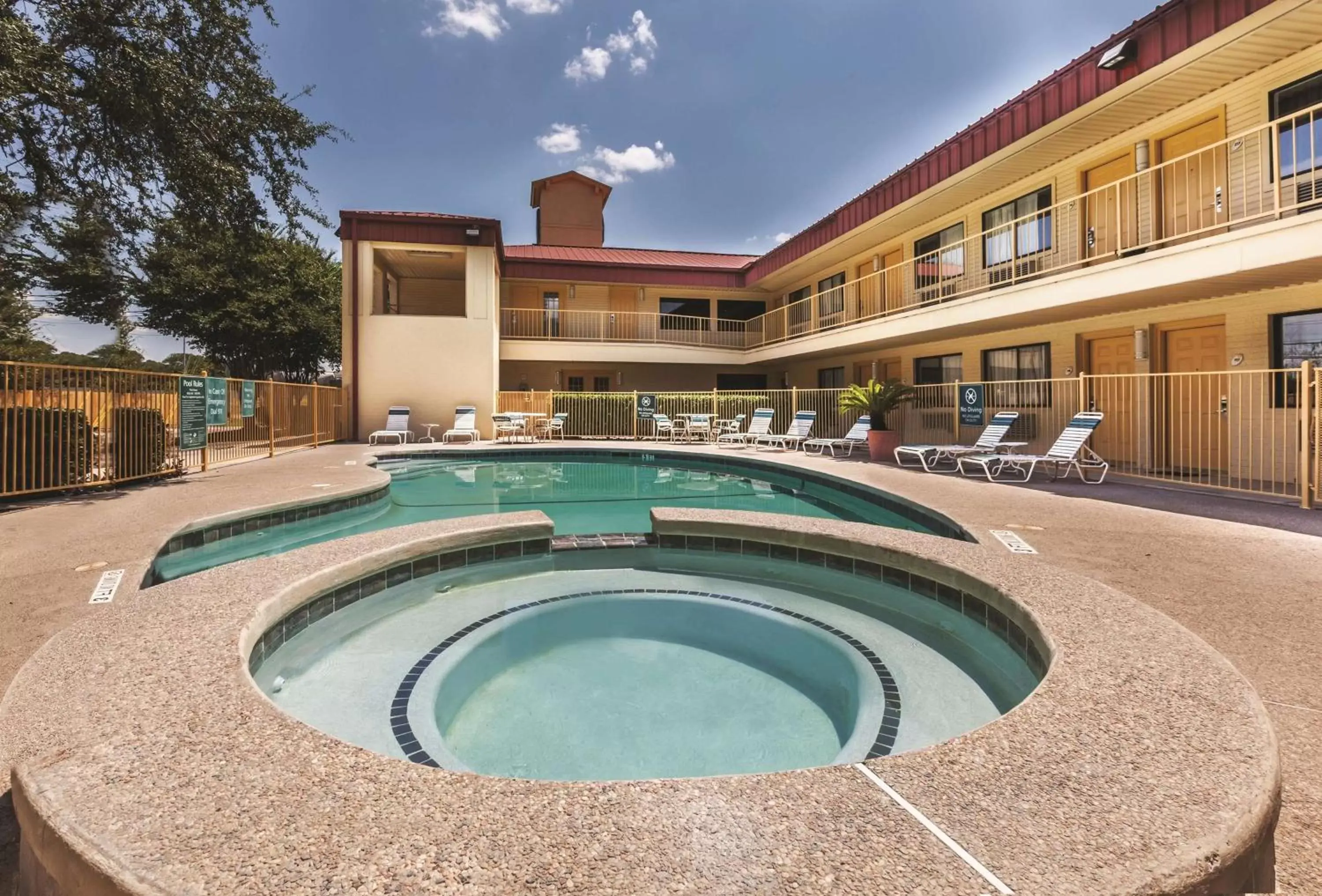 On site, Swimming Pool in La Quinta Inn by Wyndham San Marcos