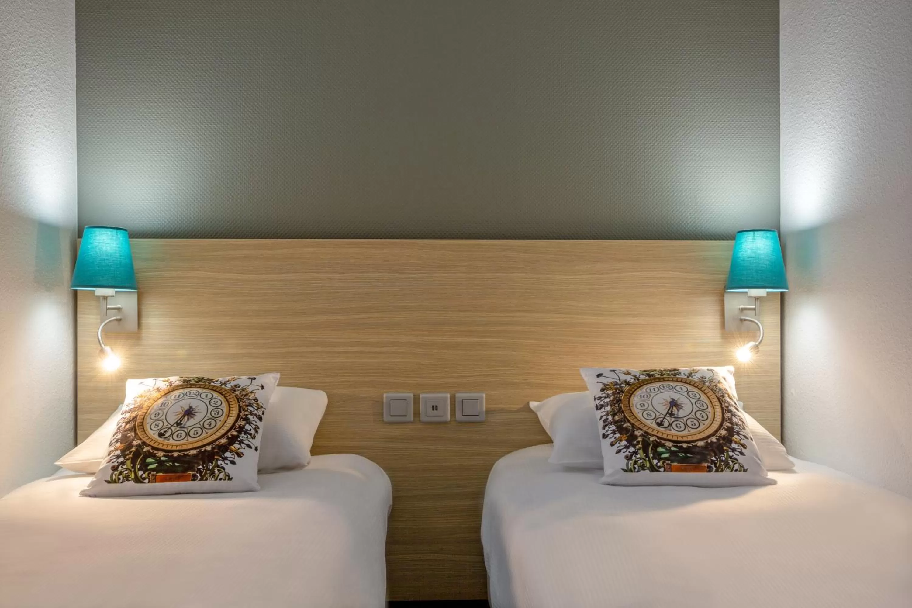 Decorative detail, Bed in Brit Hotel Confort Amiens