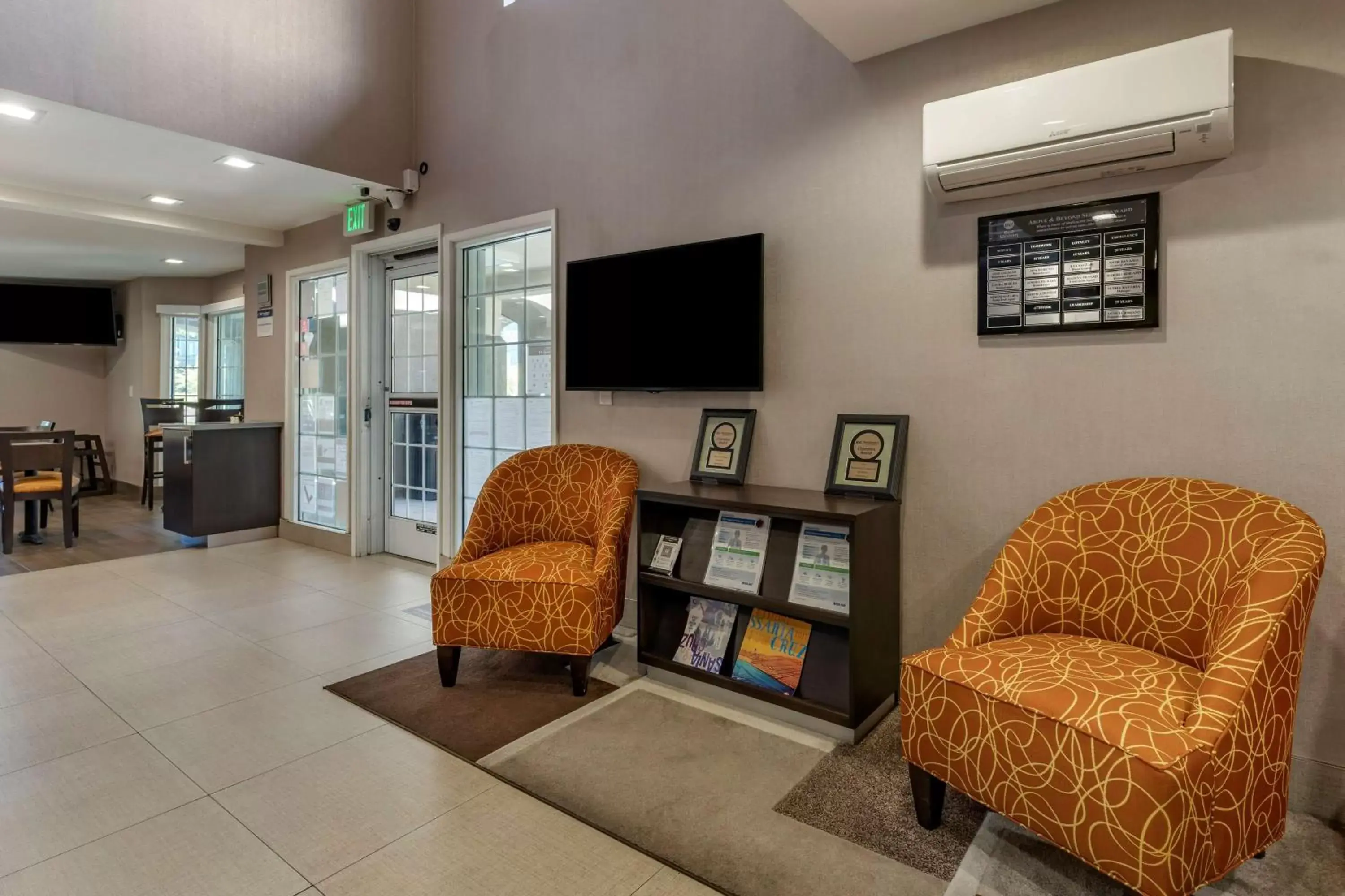 Lobby or reception, Seating Area in Best Western Silicon Valley Inn